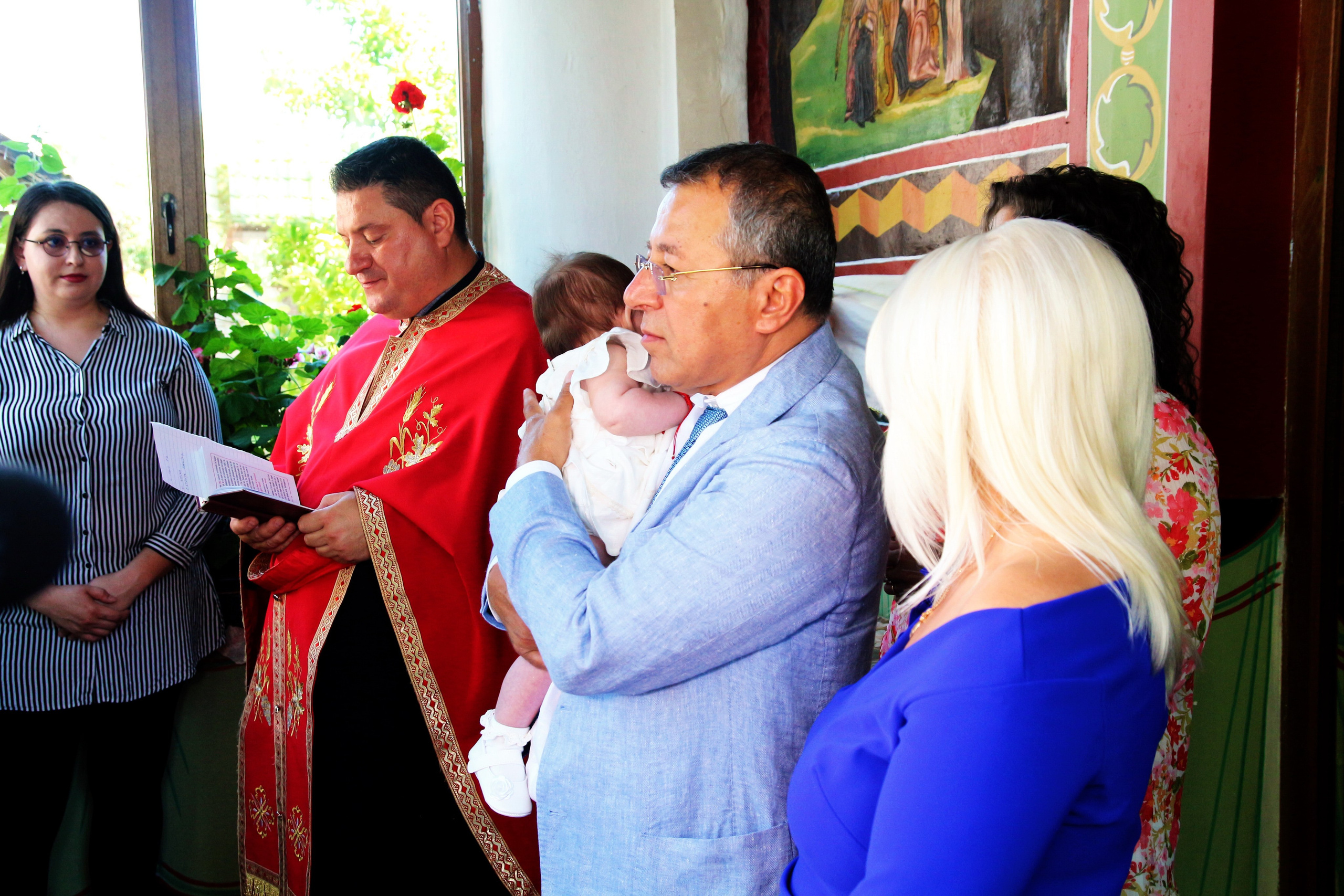 BYZO MEDIA. PETRU BYZO - family and children photographer in ROMANIA