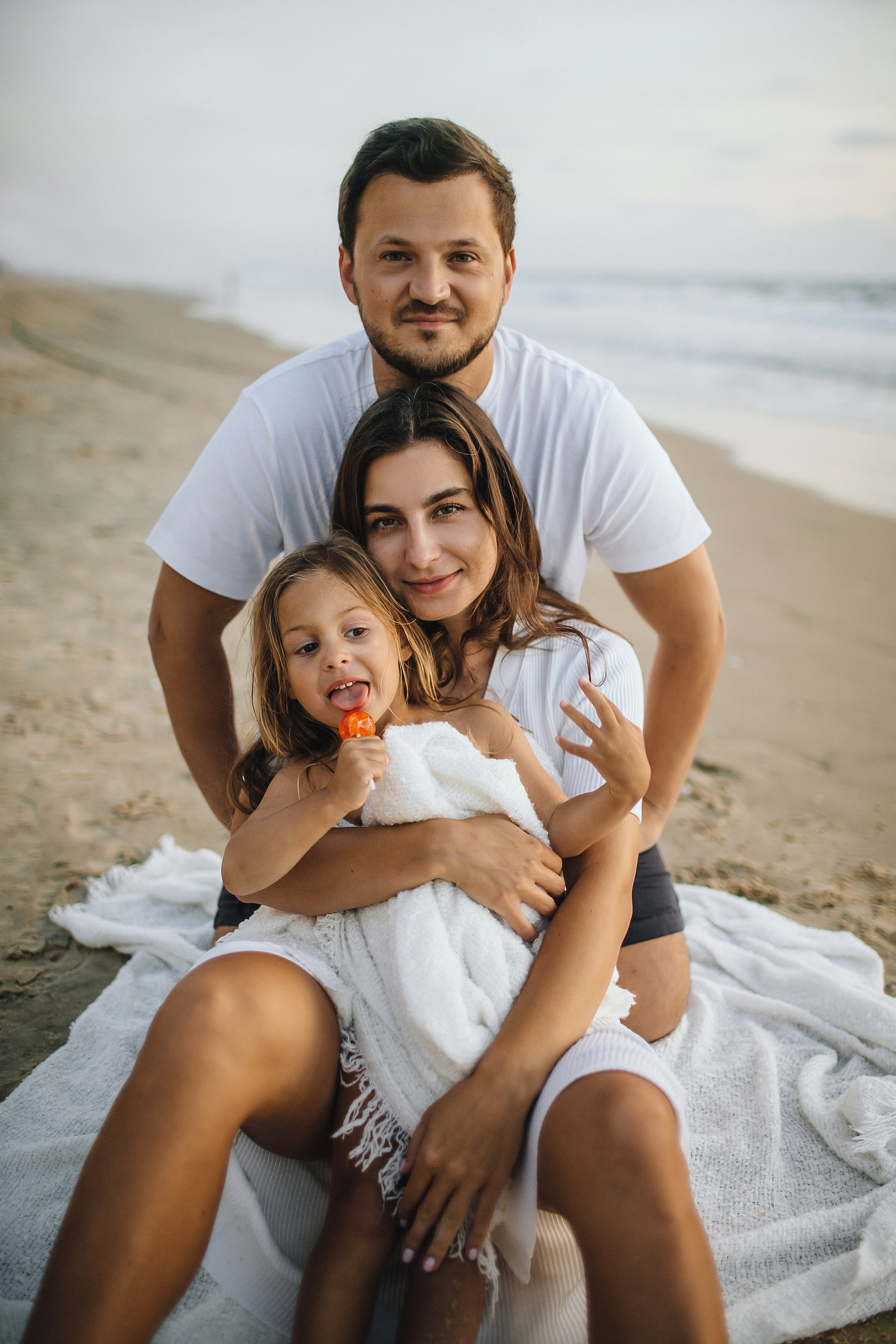 Bat Yam beach. Family photographer in Israel