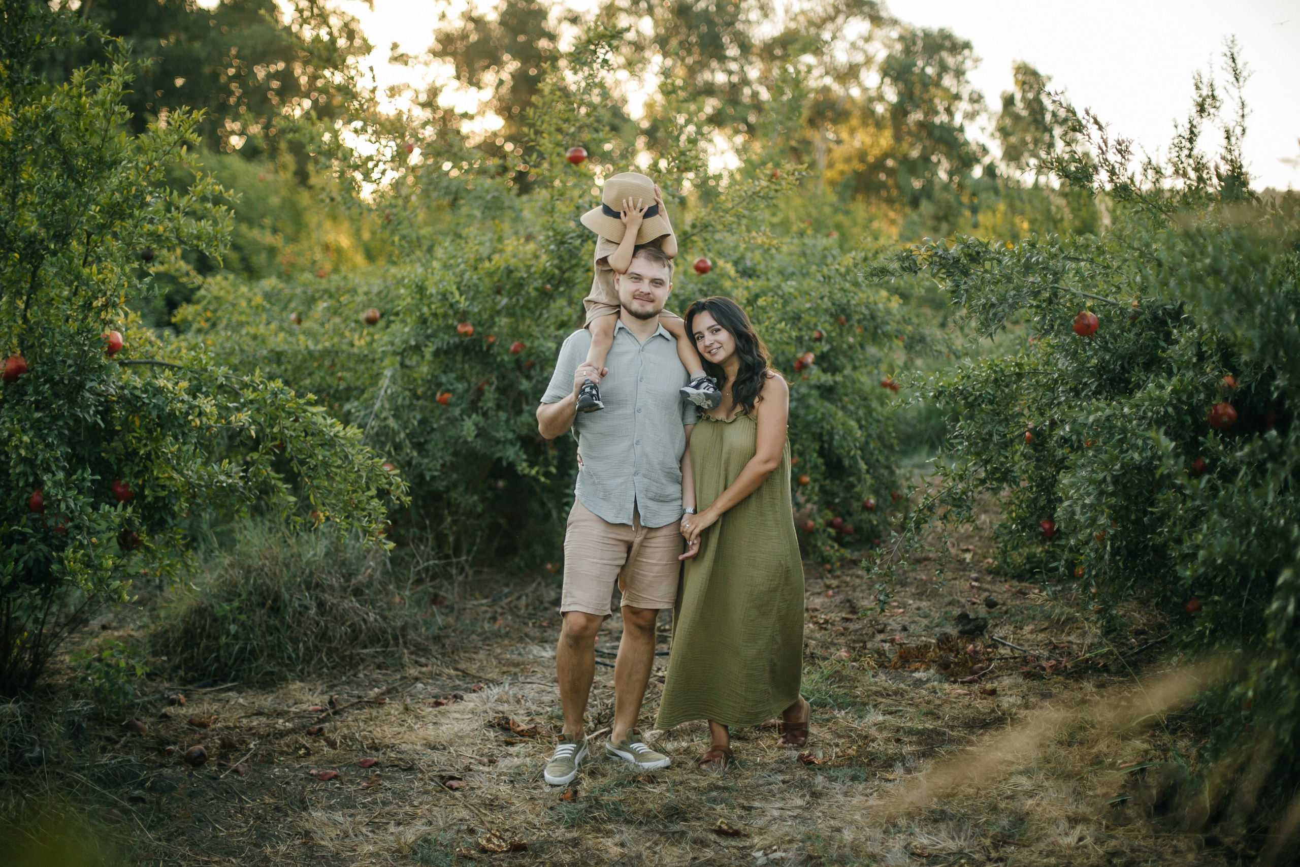 Binyamina garden. Family photographer in Israel