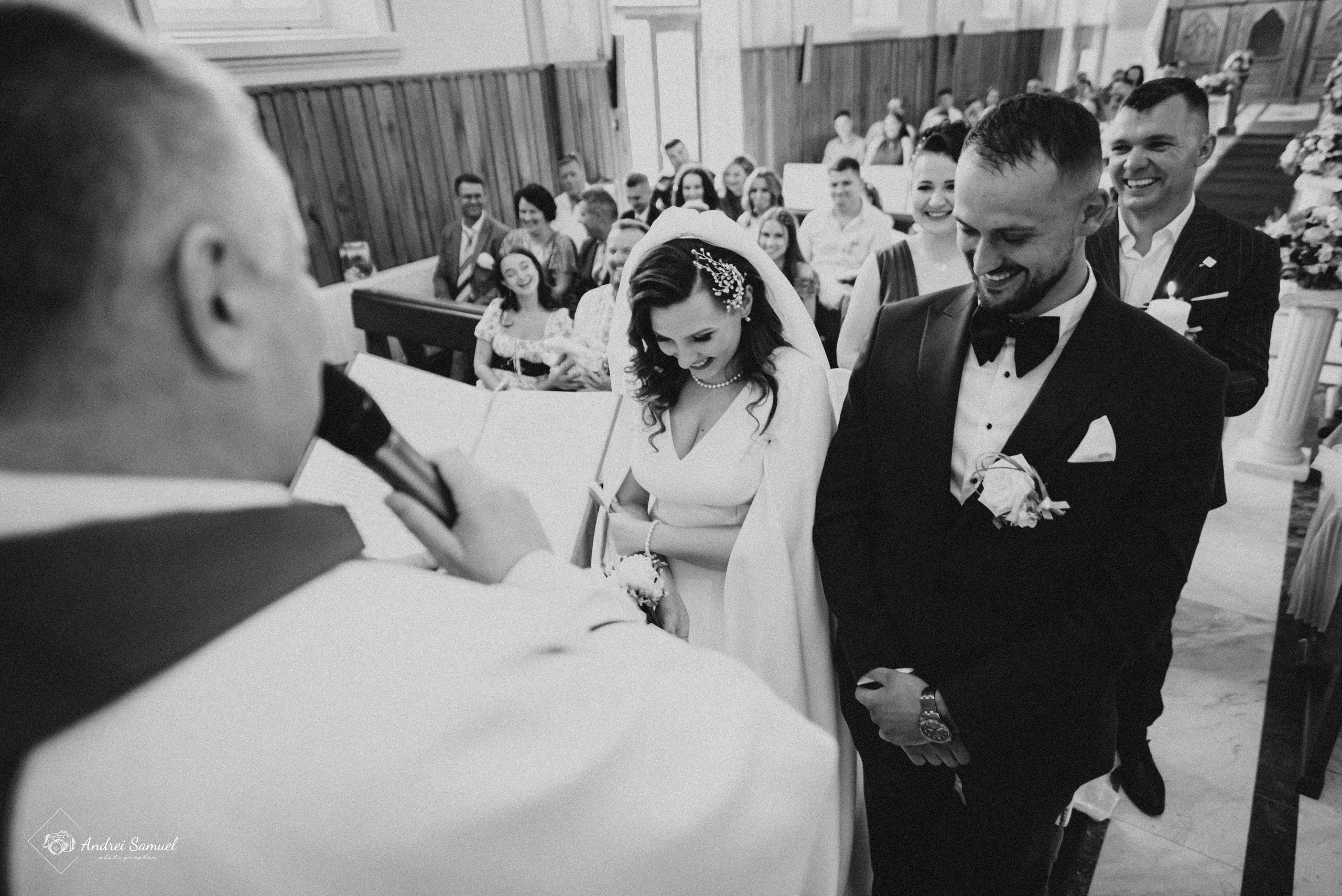 Oana & Romil. Andrei Samuel – Fotograf București | Evenimente, Studio, Imobiliare, Produs