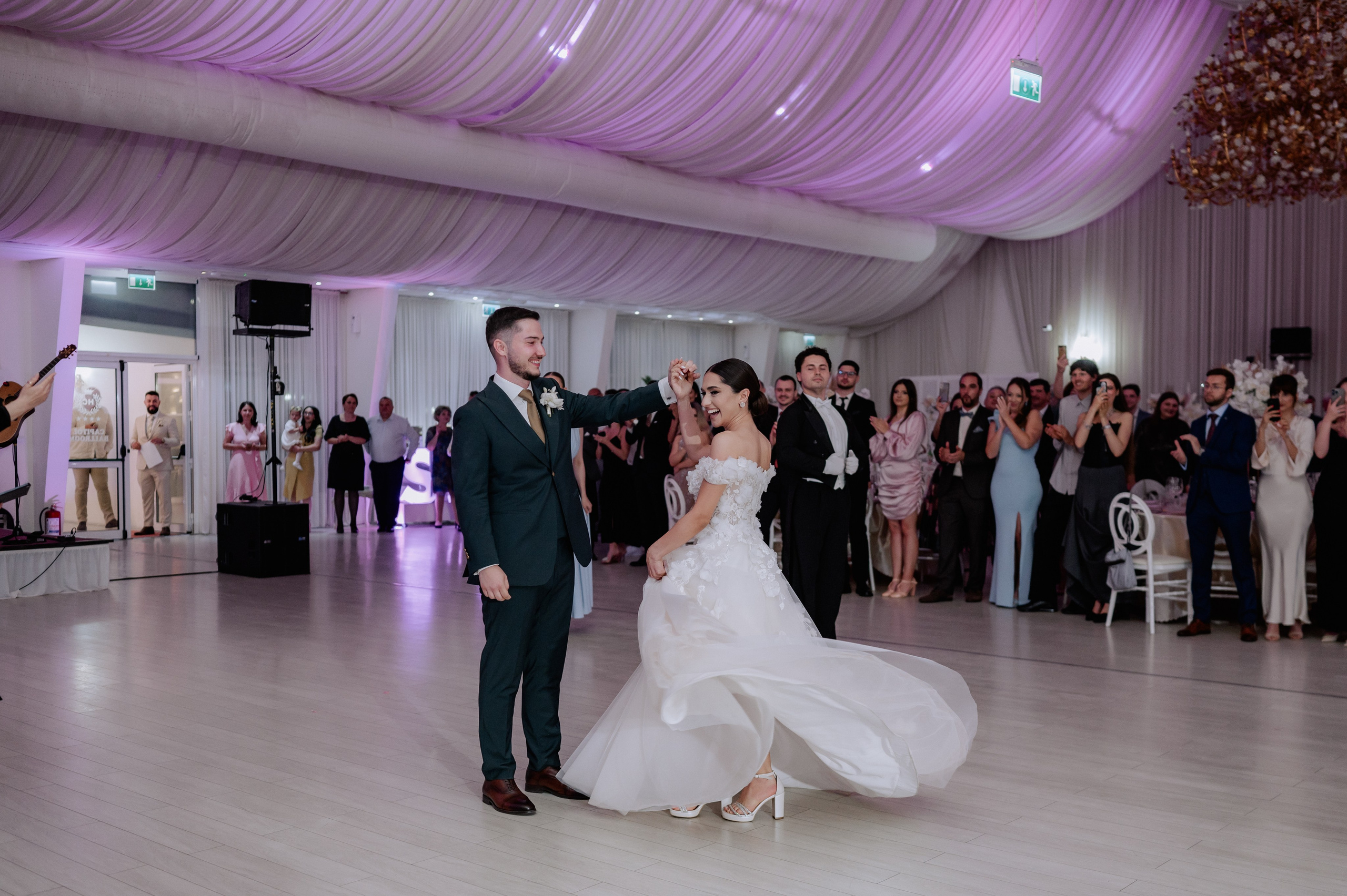 Nunta la Hotel Capitol Iasi. Proud Vision Weddings | Wedding Photography & Film — Servicii profesionale Foto Video Nunta Iasi