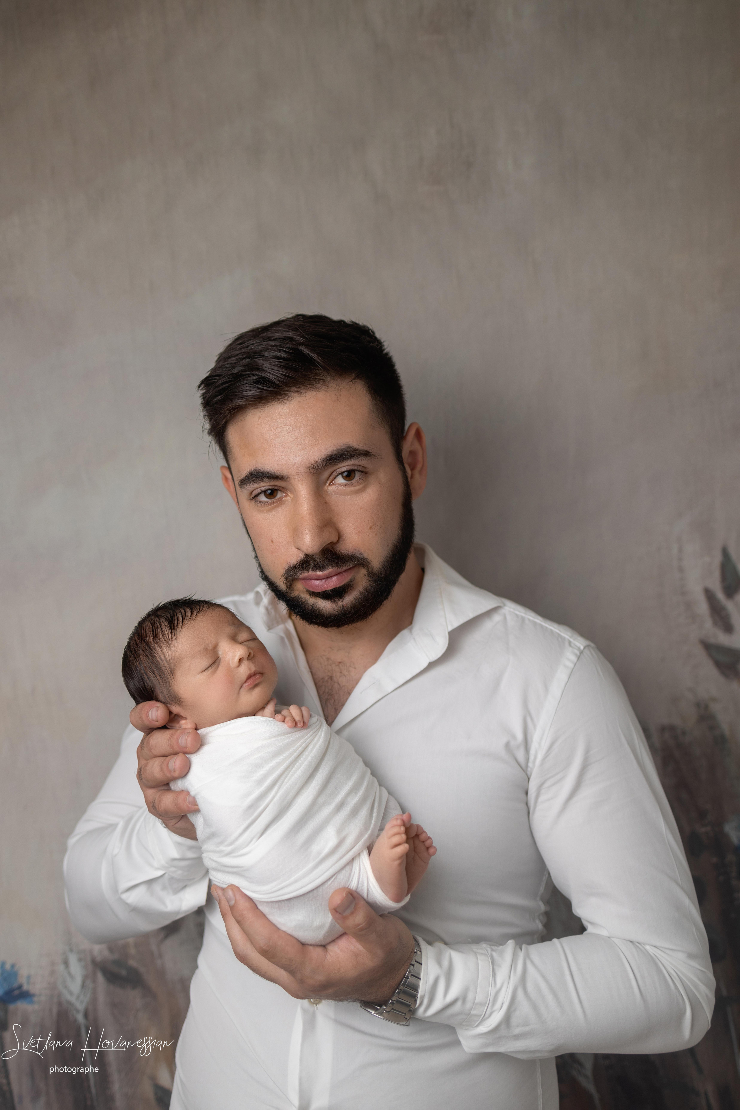 NOUVEAU-NE. Photographe professionelle spécialisée dans la photographie de grosses