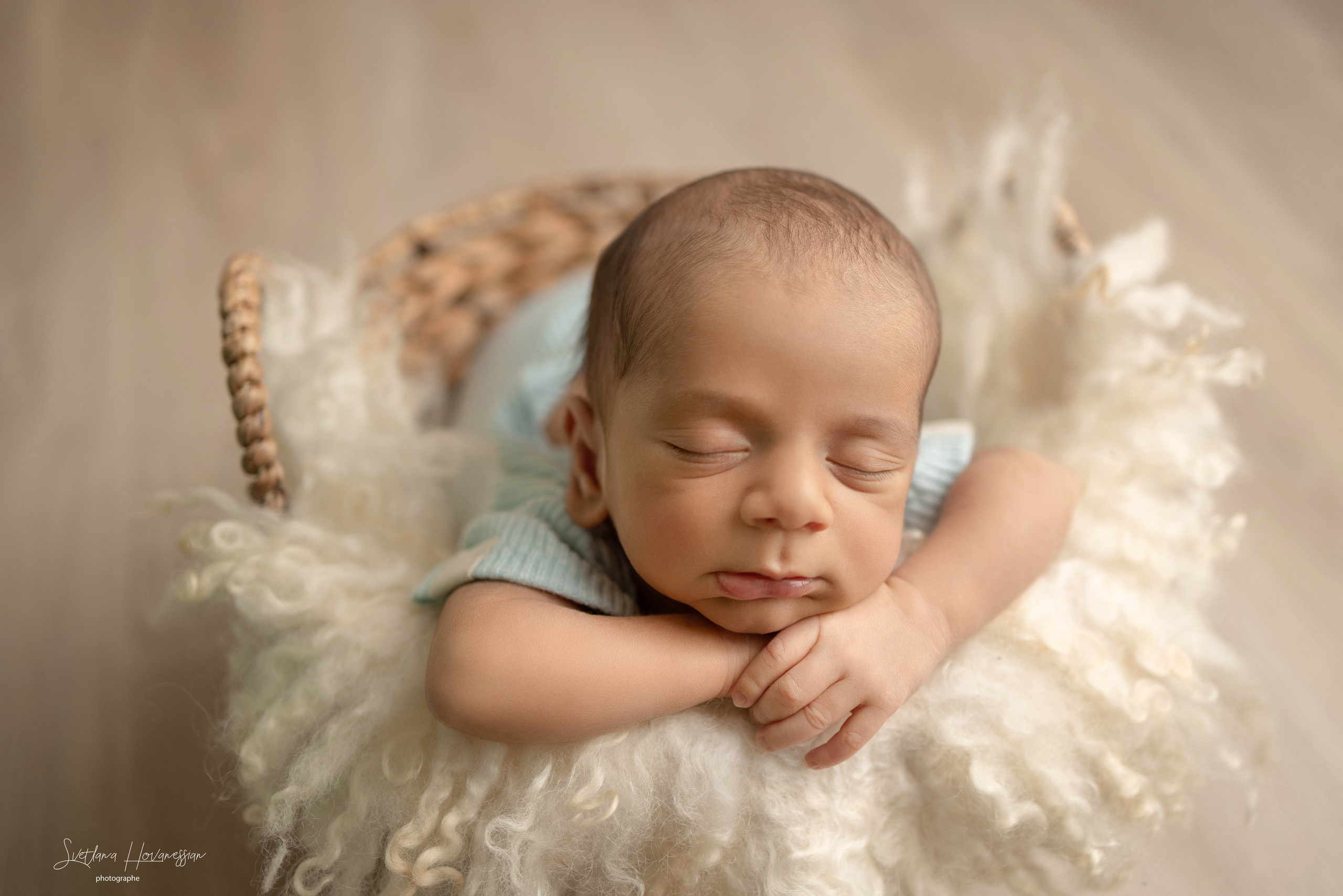 NOUVEAU-NE. Photographe professionelle spécialisée dans la photographie de grosses