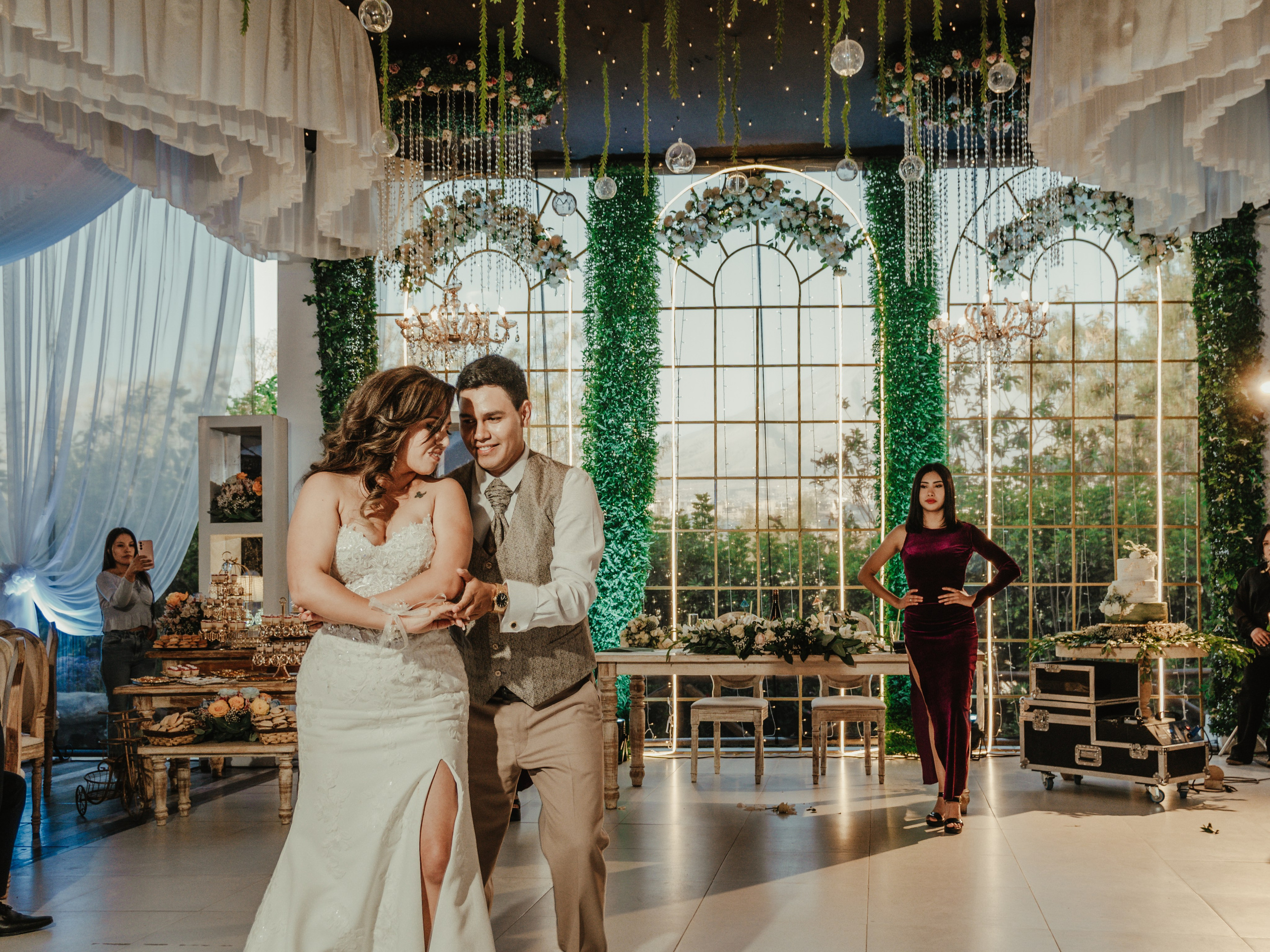 CARLA Y MARIO BODA RELIGIOSA. Studio KVTA | Fotografía y Video de Bodas en Arequipa