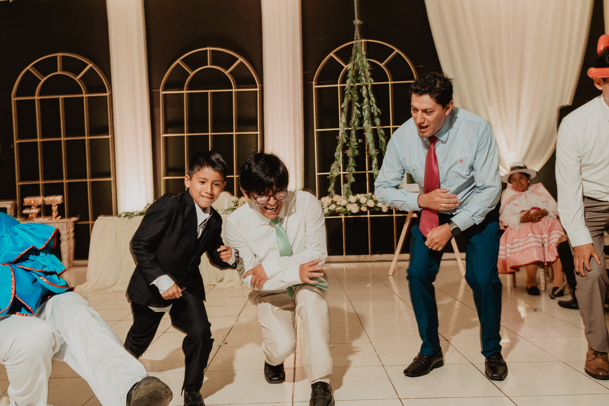 FERNANDO + MARIBEL | BODA RELIGIOSA. Studio KVTA | Fotografía y Video de Bodas en Arequipa