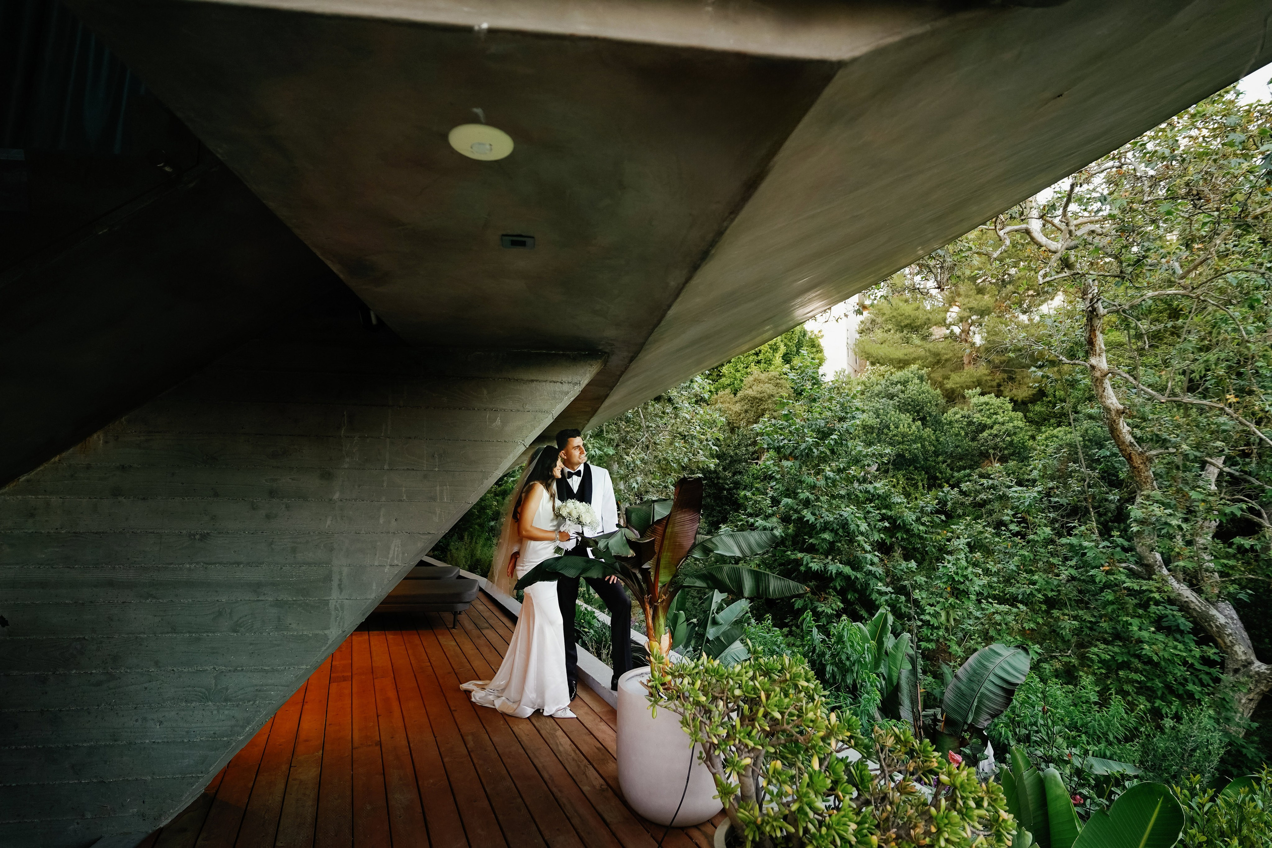 Wedding at the Hollywood Sign Venue, Los Angeles, California. Wedding Photography & Videography Team in California, Los Angeles, San Francisco, San Diego and Travel