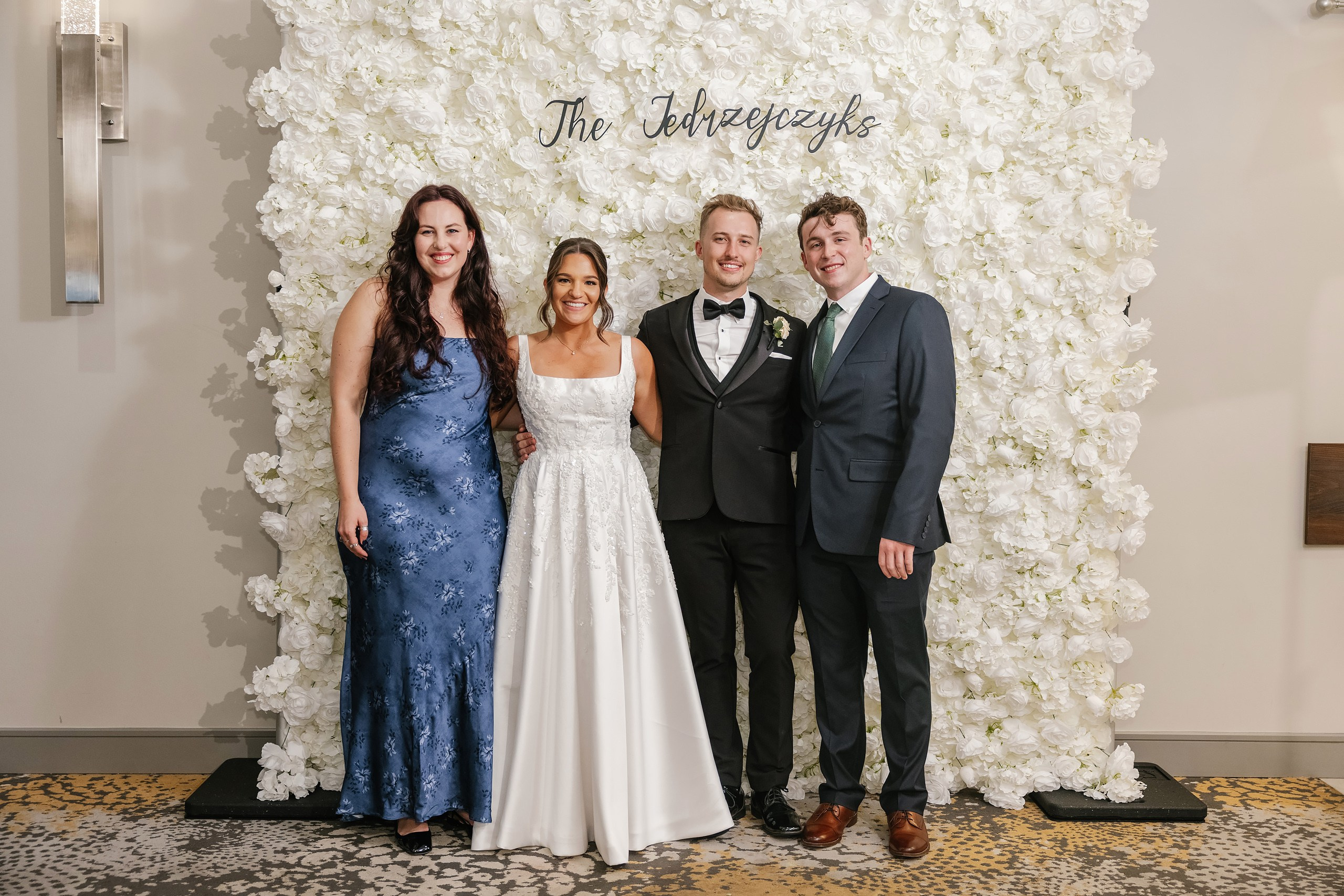 09.06.2025 Wedding. Wedding family event photographer in Chicago Nick Yushevich