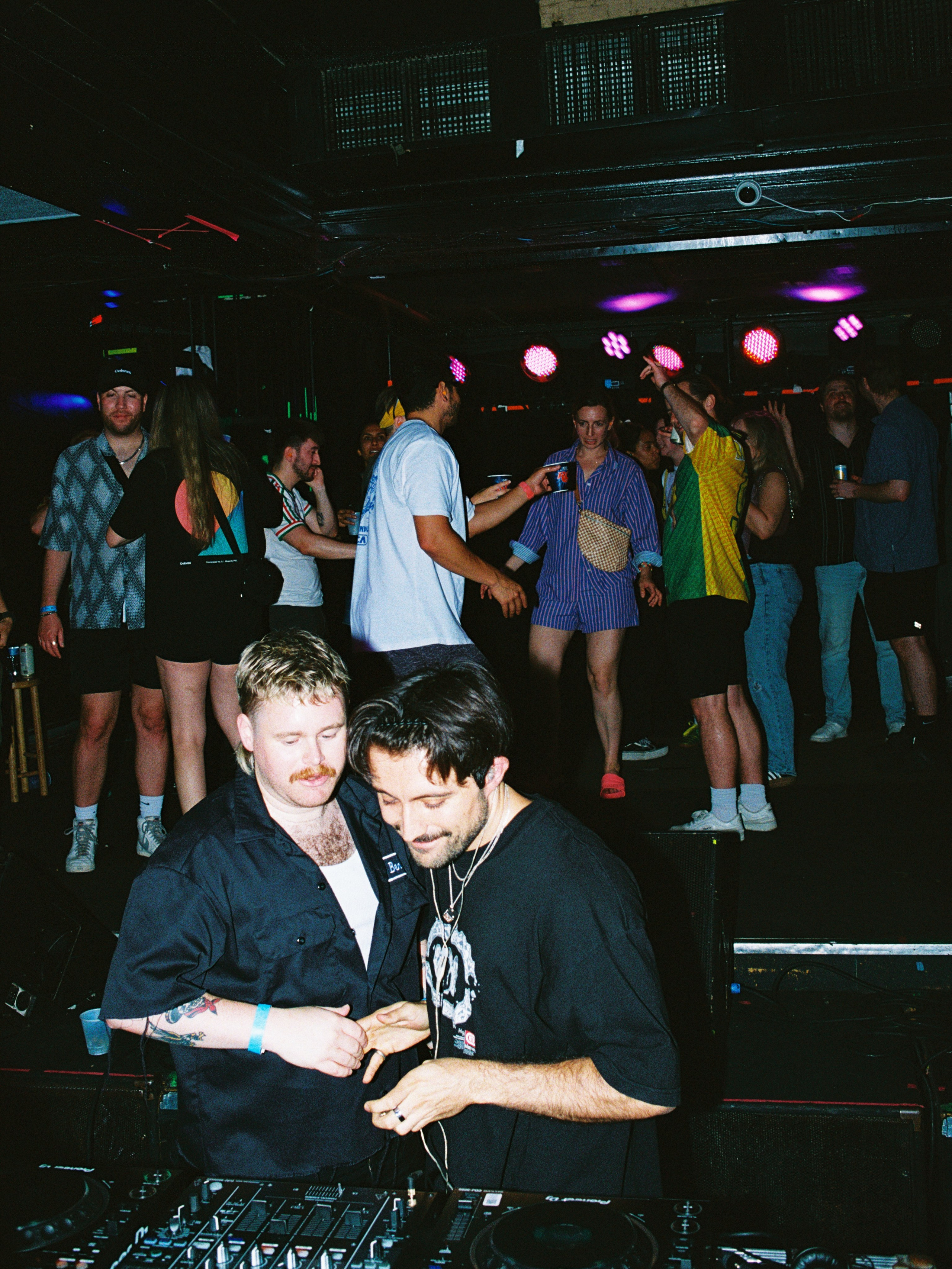 MUSIC AND EVENT. 35mm Photography by Brad Zgonena based in Chicago, IL