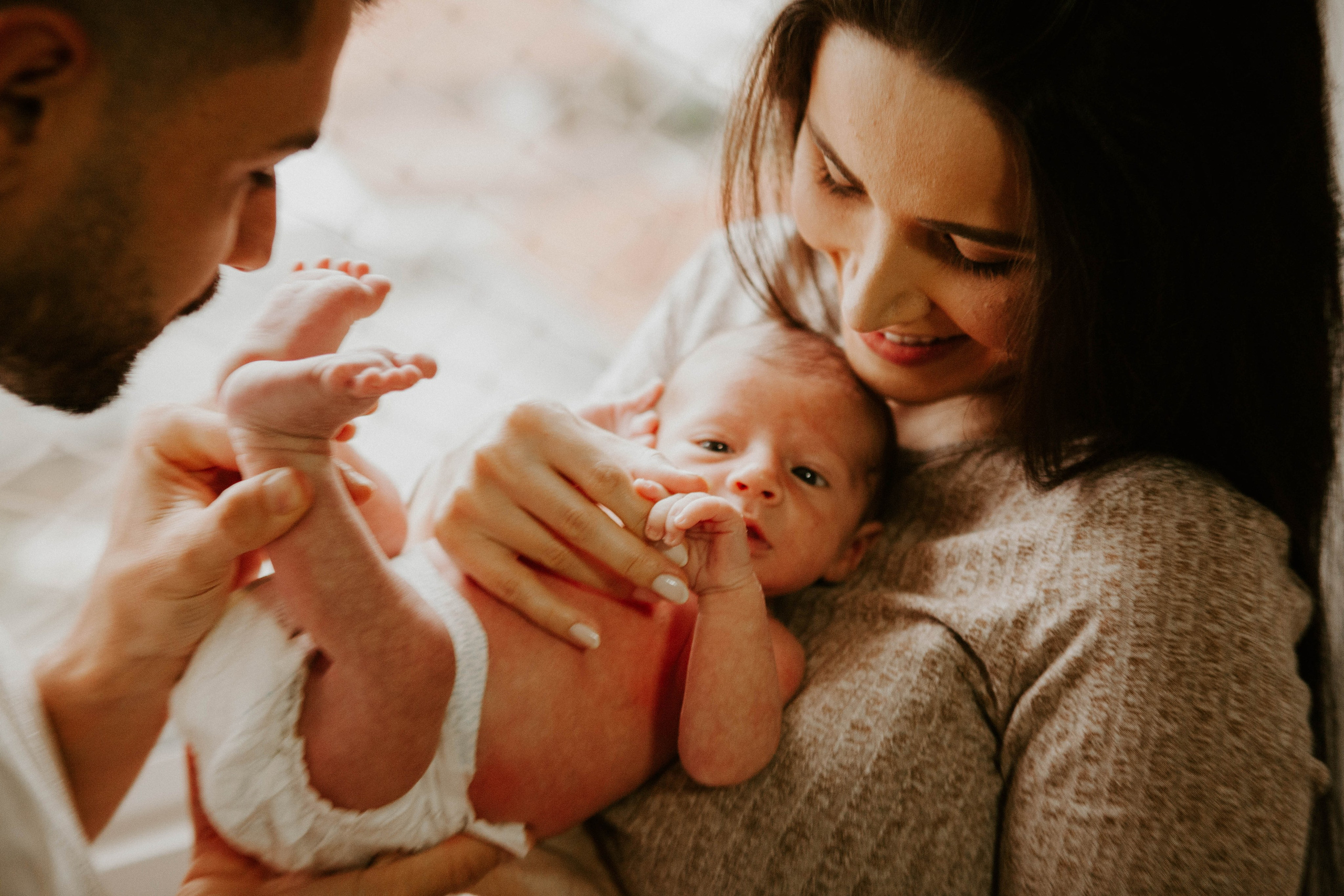Bebê em casa. Fotógrafa de família