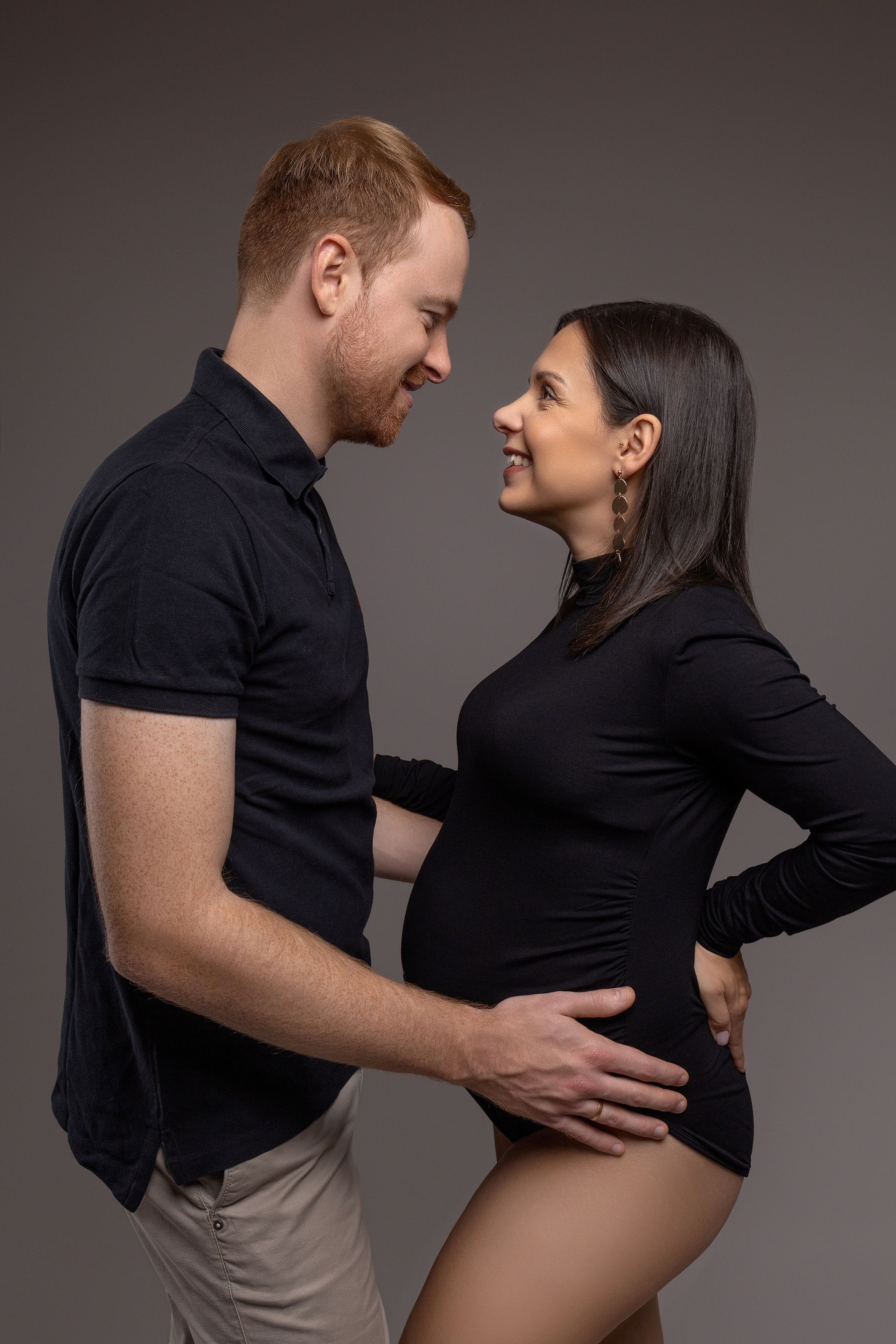 Babybauch. Neugeborene- Schwangerschaft- und Kinder Fotografin in Lehre