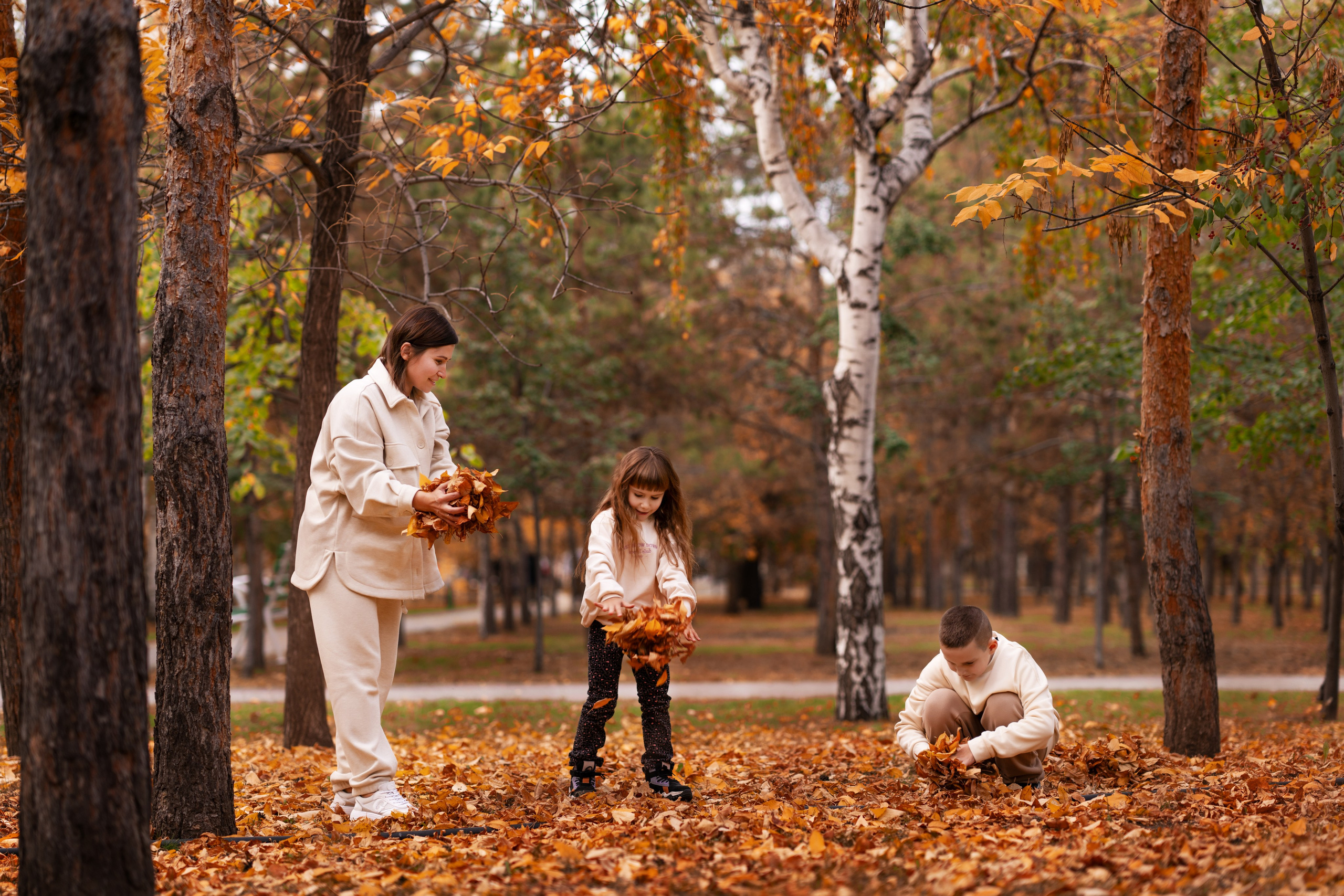Анастасия и детки. Фотограф Костанай