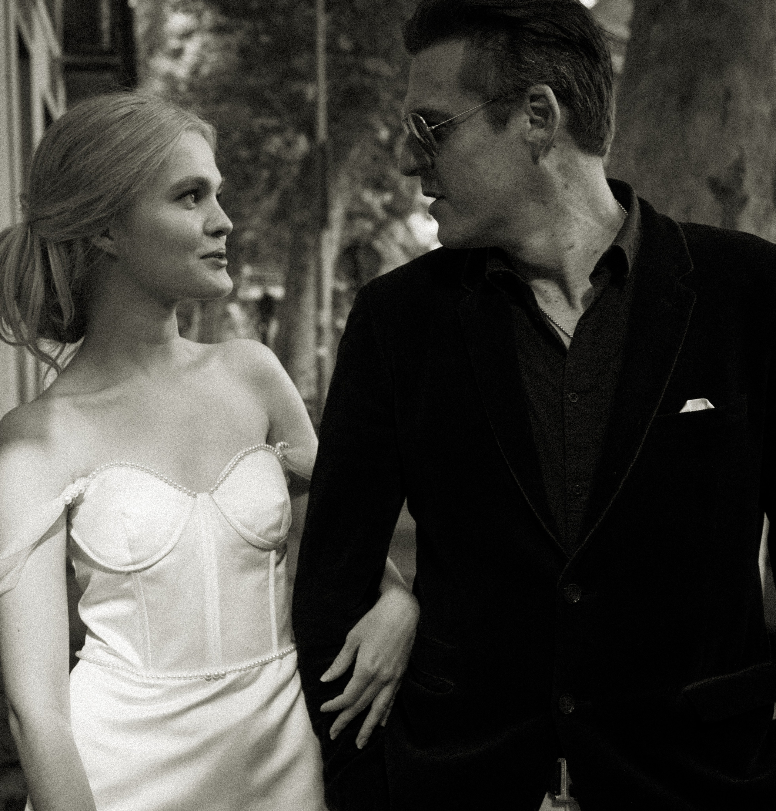 Nouveaux mariés. Histoires d’amour, séances photos de famille et de mariage en France