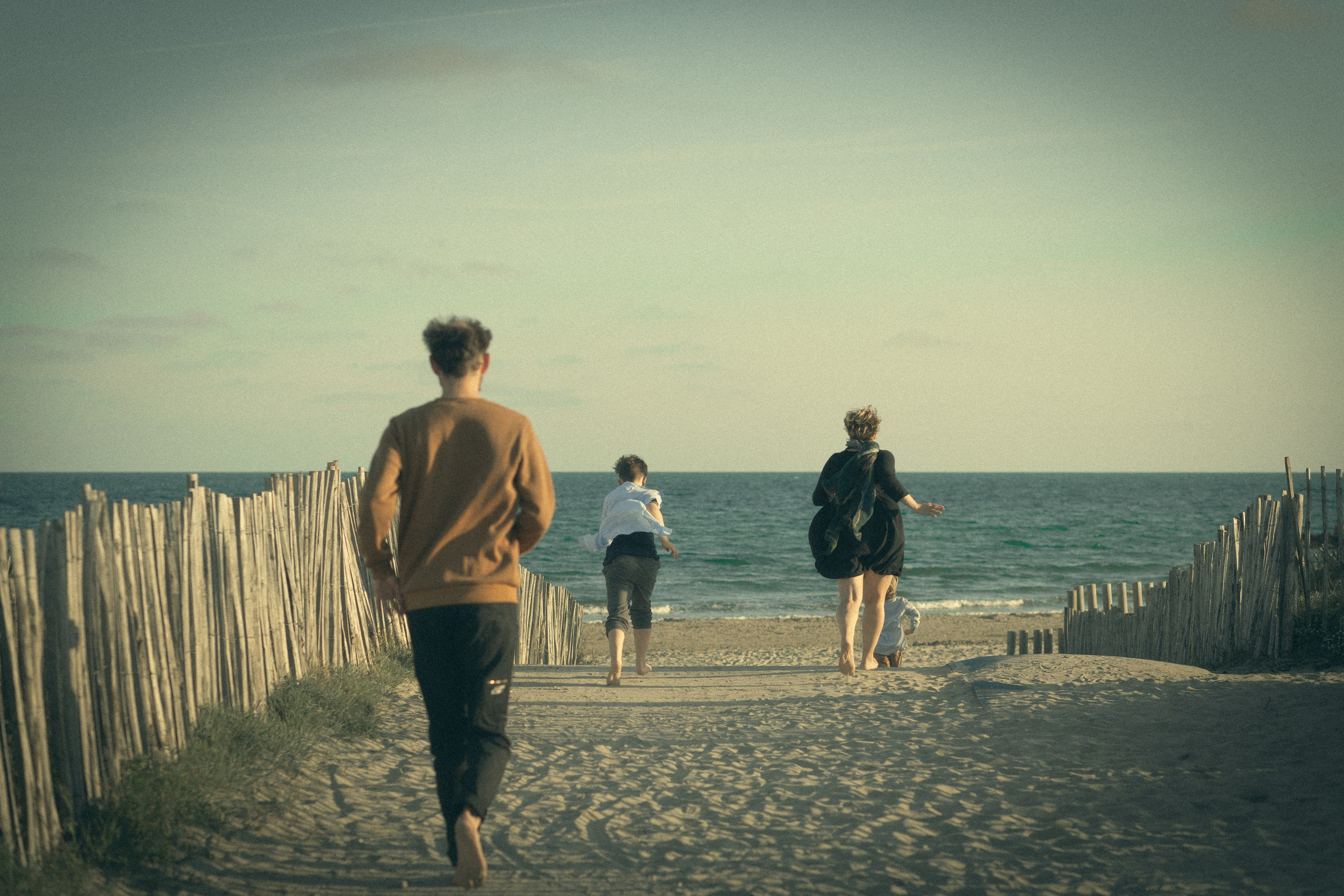 Histoires d’amour, séances photos de famille et de mariage en France