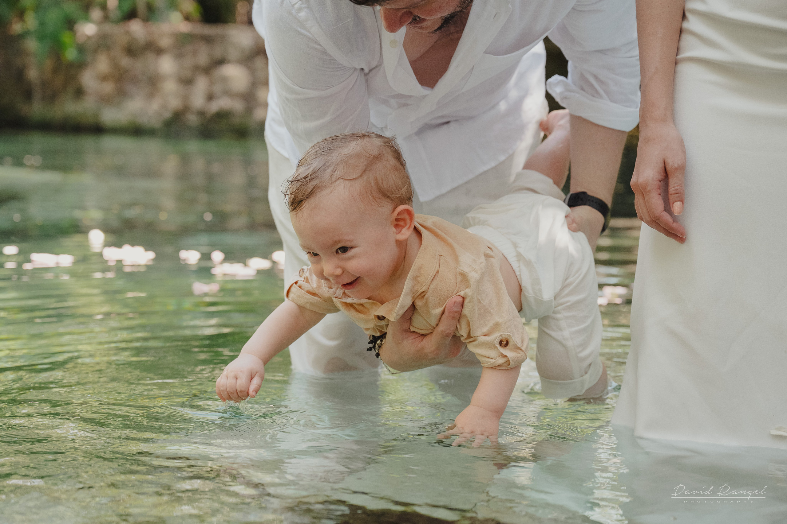 Vanessa and Alejandro´s Mayan Wedding at Kantunchi Park. Destination wedding photographer based in Cancun and Riviera Maya with service worldwide