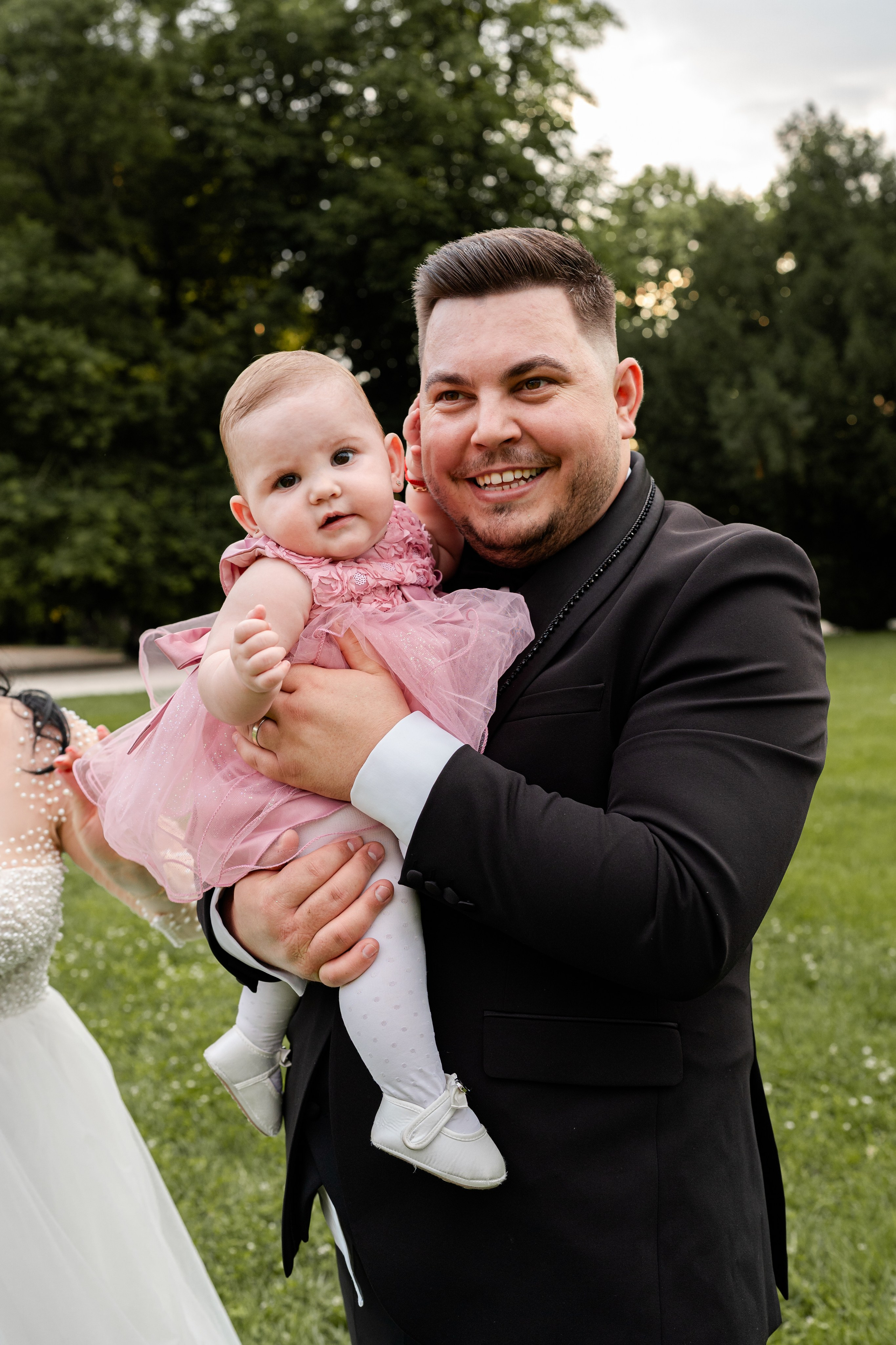 Nuntă - Gabriela și Alexandru. ALB — Alexandru-Laurențiu Bîrsan | Fotograf în București