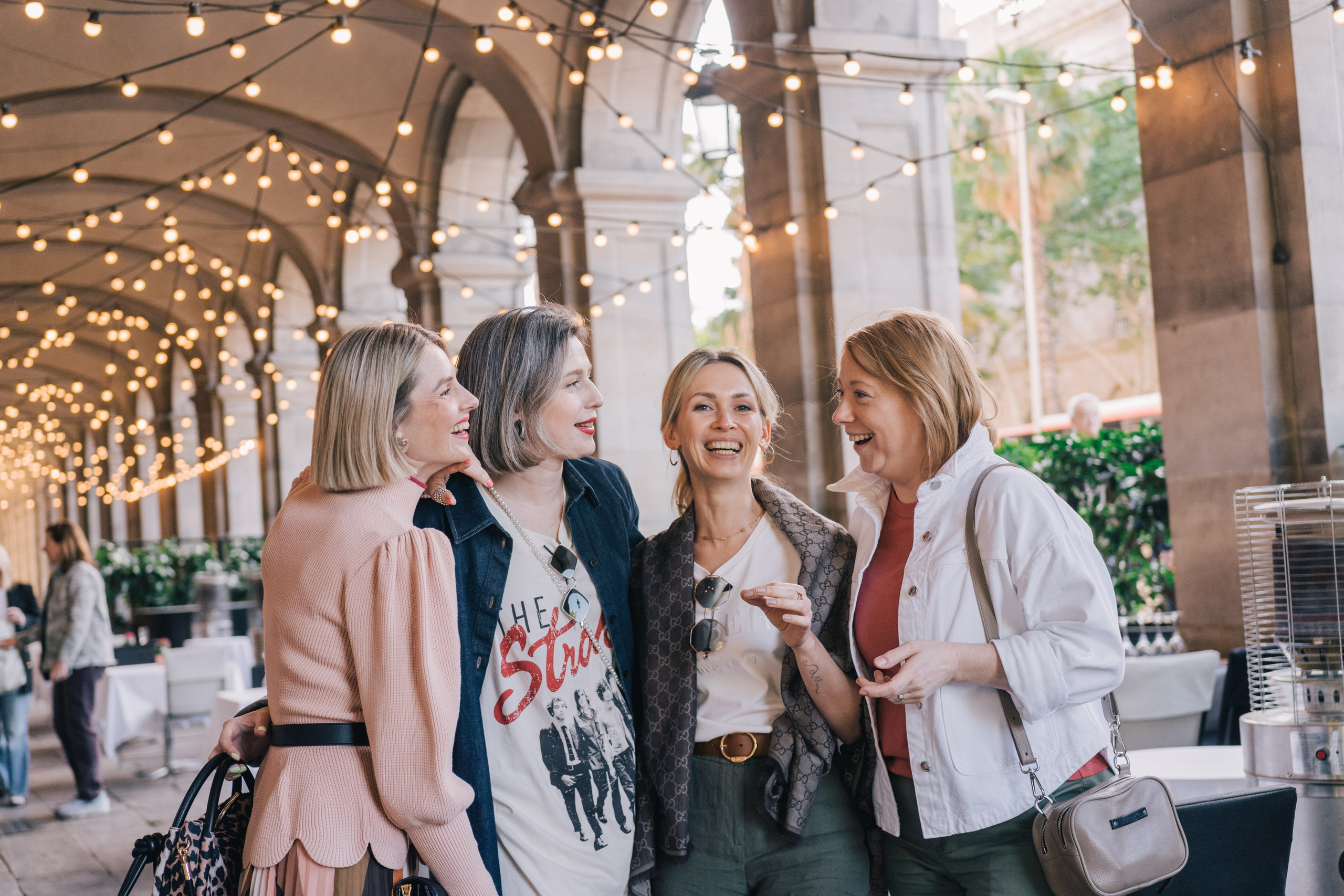 Yulia and friends. Photographer Kristina Dorina
