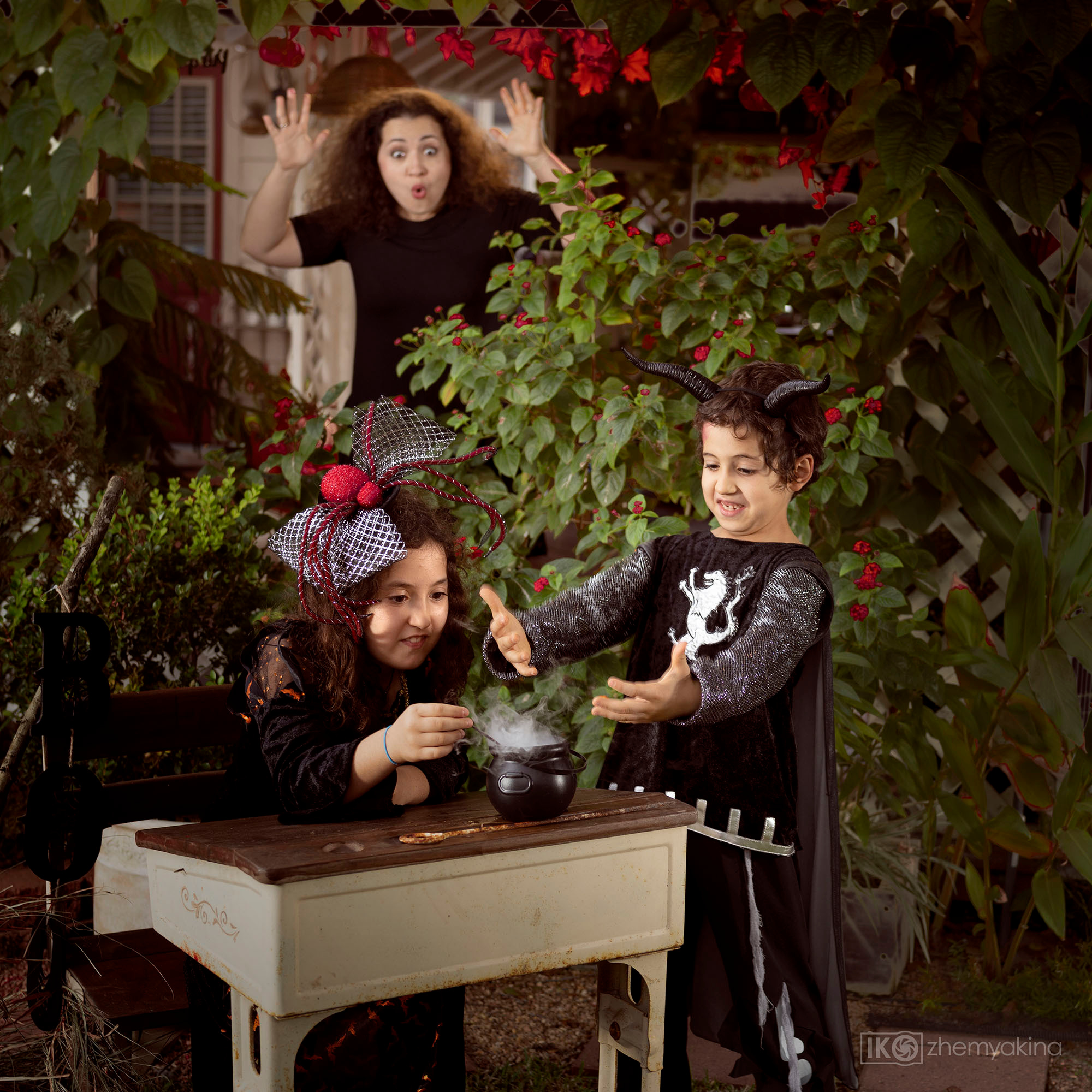 Lana and the kids. Photographer Irina Kozhemyakina. Houston