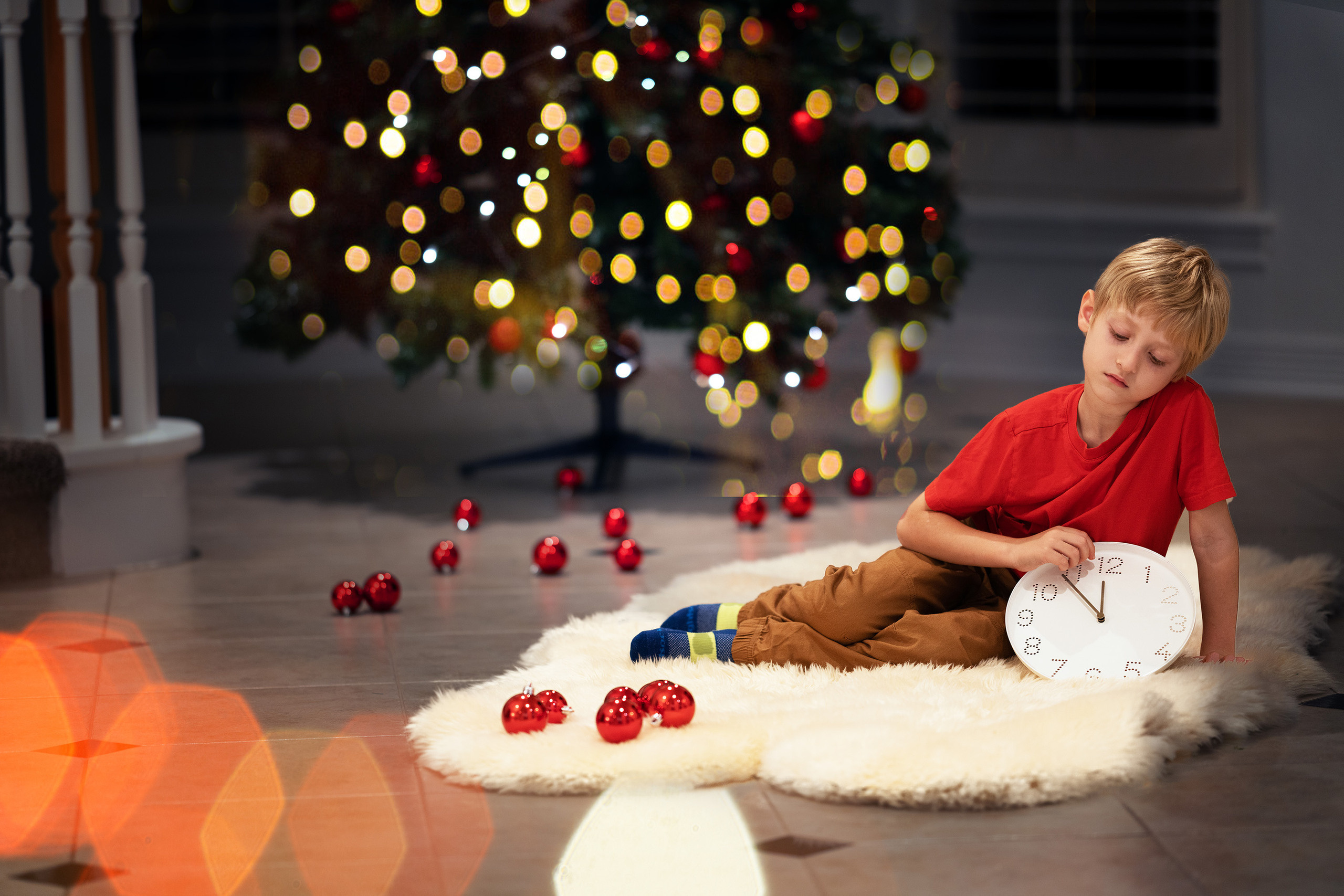 Children at the Christmas tree. Photographer Irina Kozhemyakina. Houston