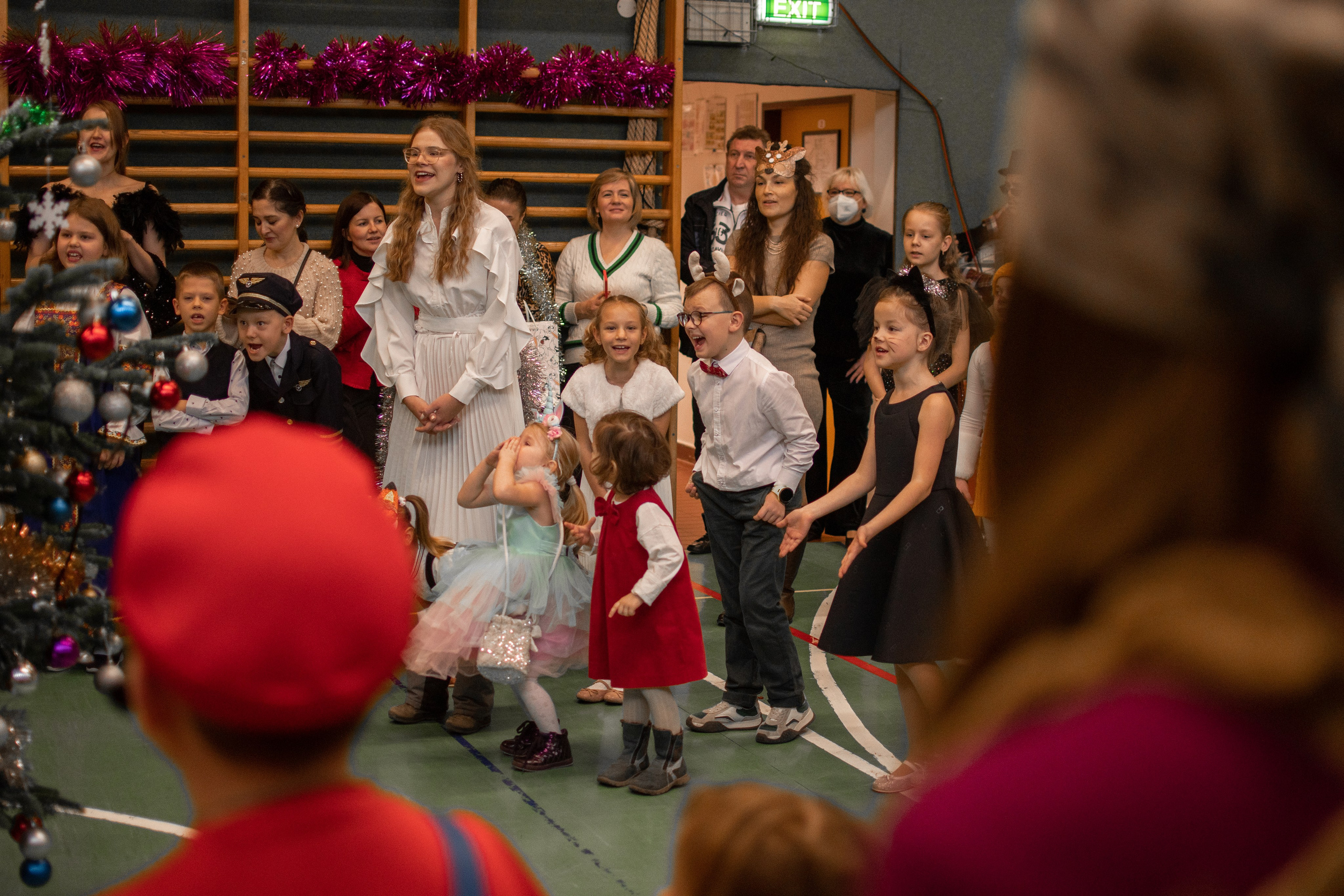 Новогодний хоровод. Семейный и детский фотограф