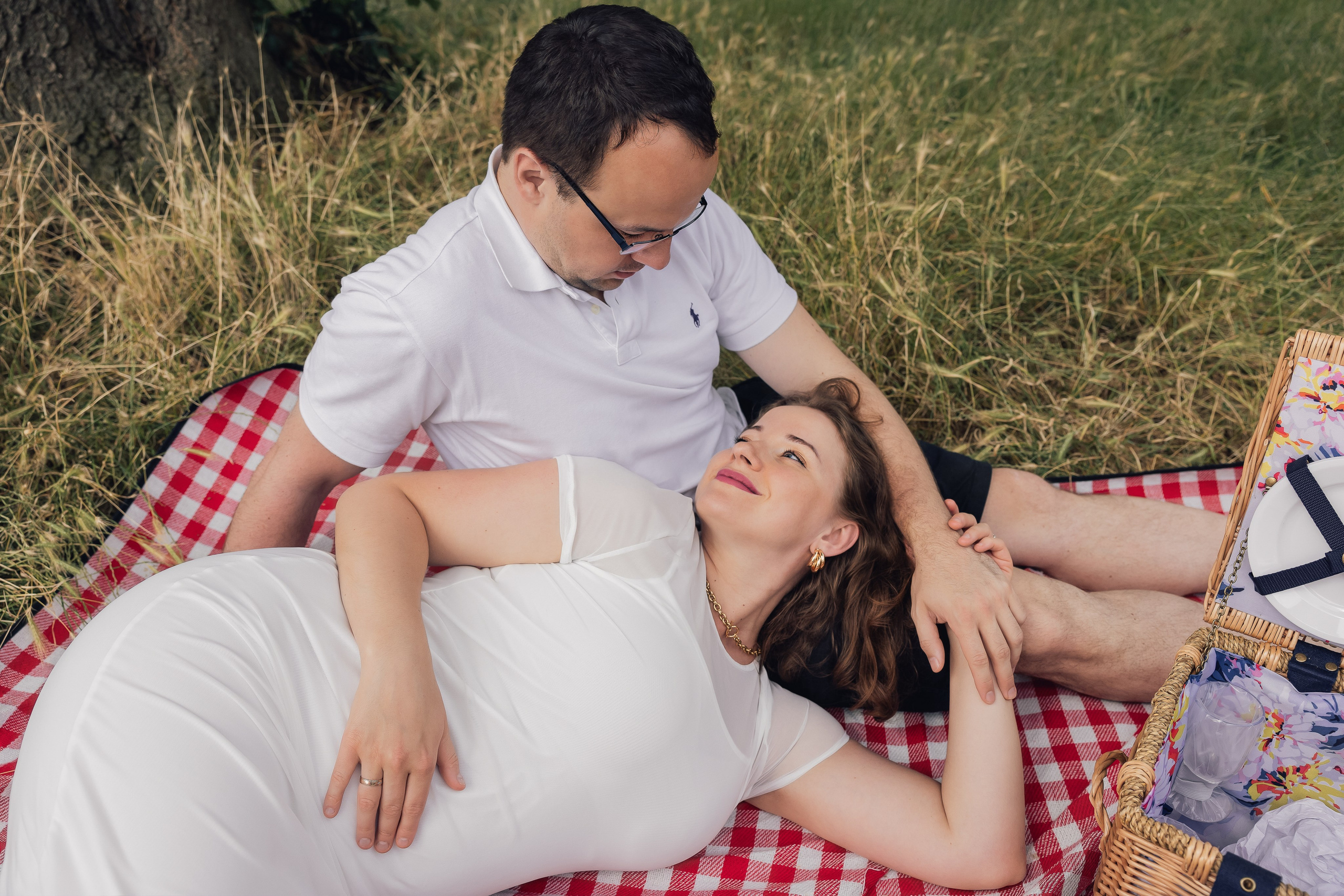 Summer Picnics. PHOTOGRAPHER IN LONDON
