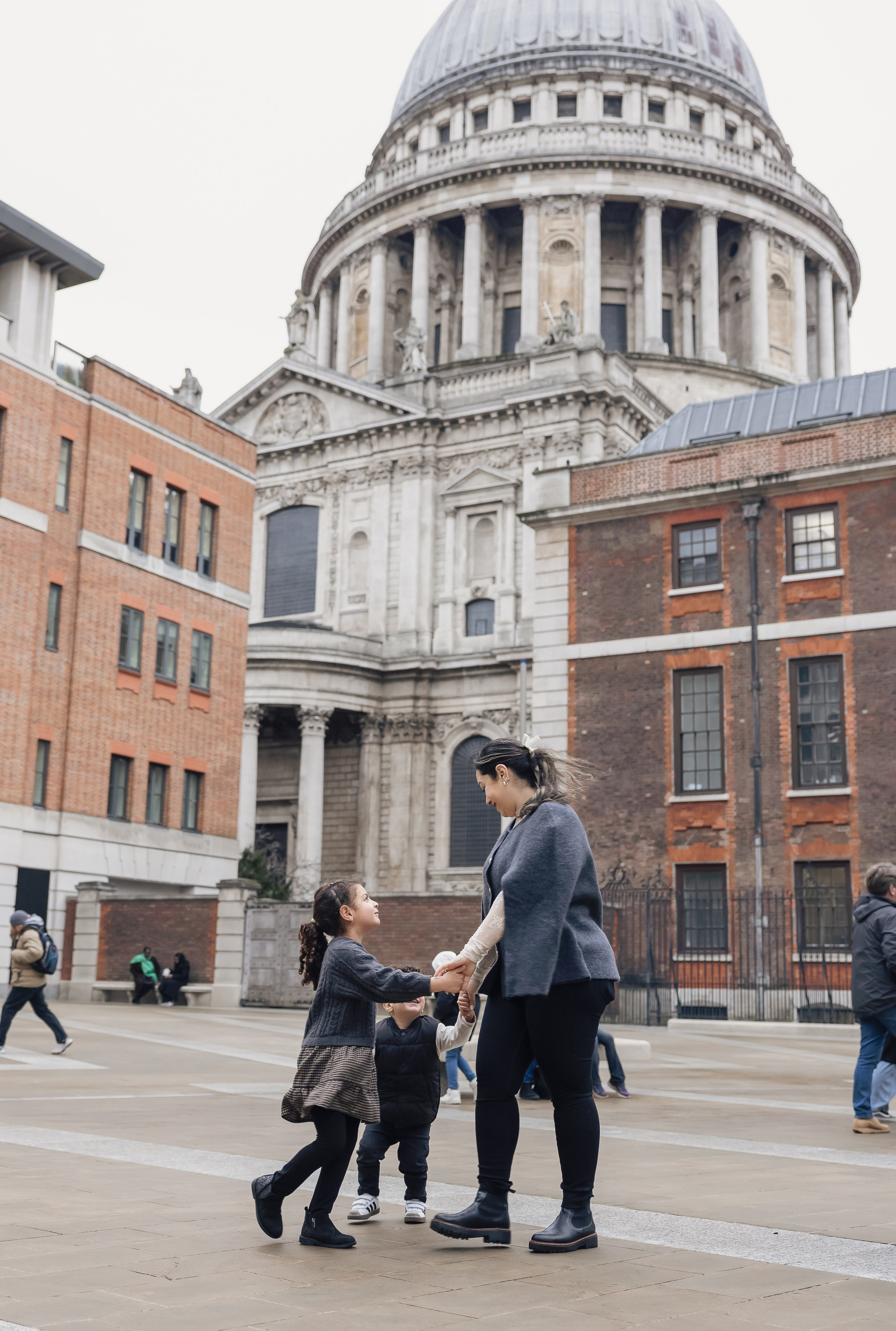 St. Paul Cathedral. PHOTOGRAPHER IN LONDON
