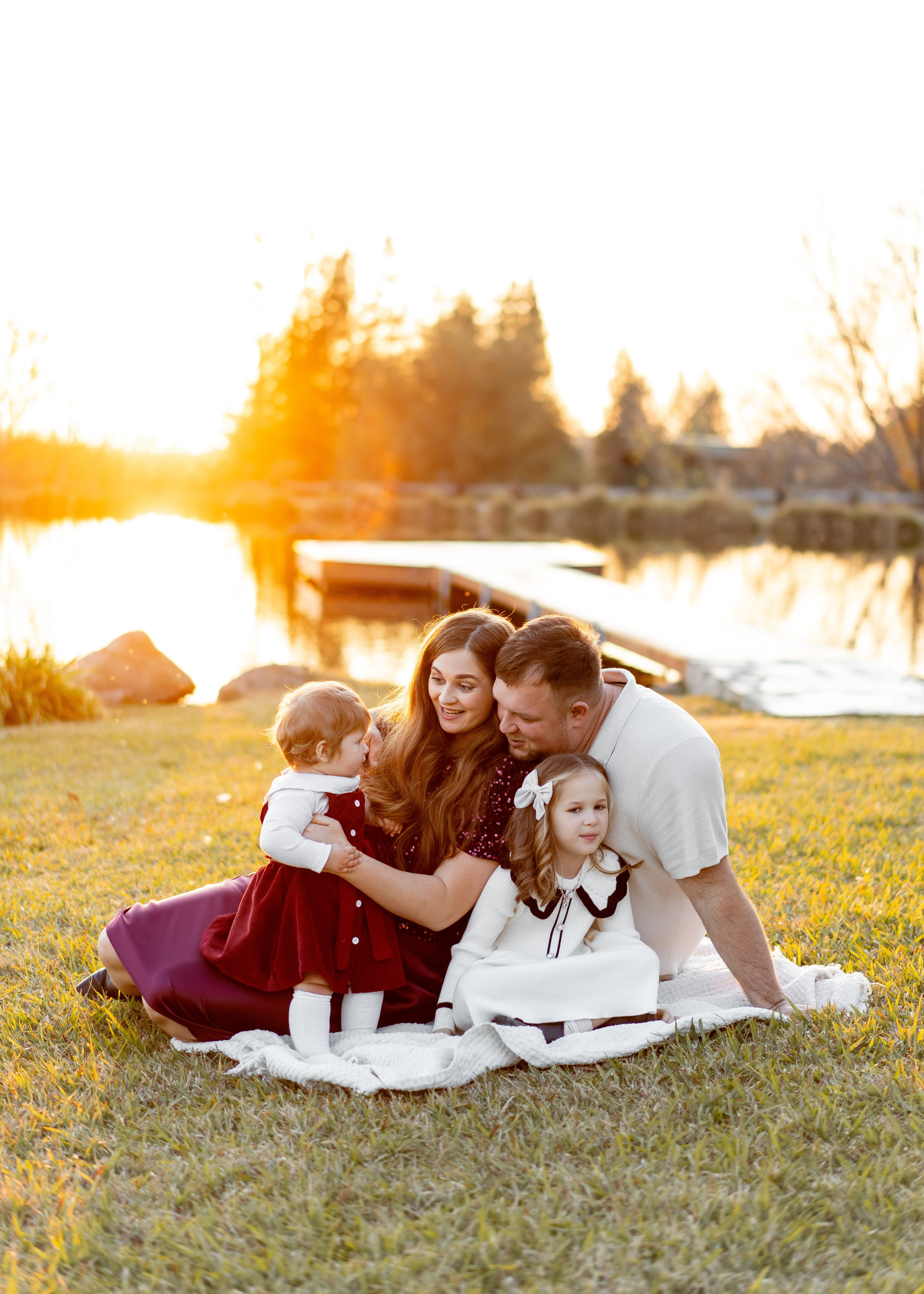 Klyushin family. Family photographer in Sacramento | Sofia Pavenko