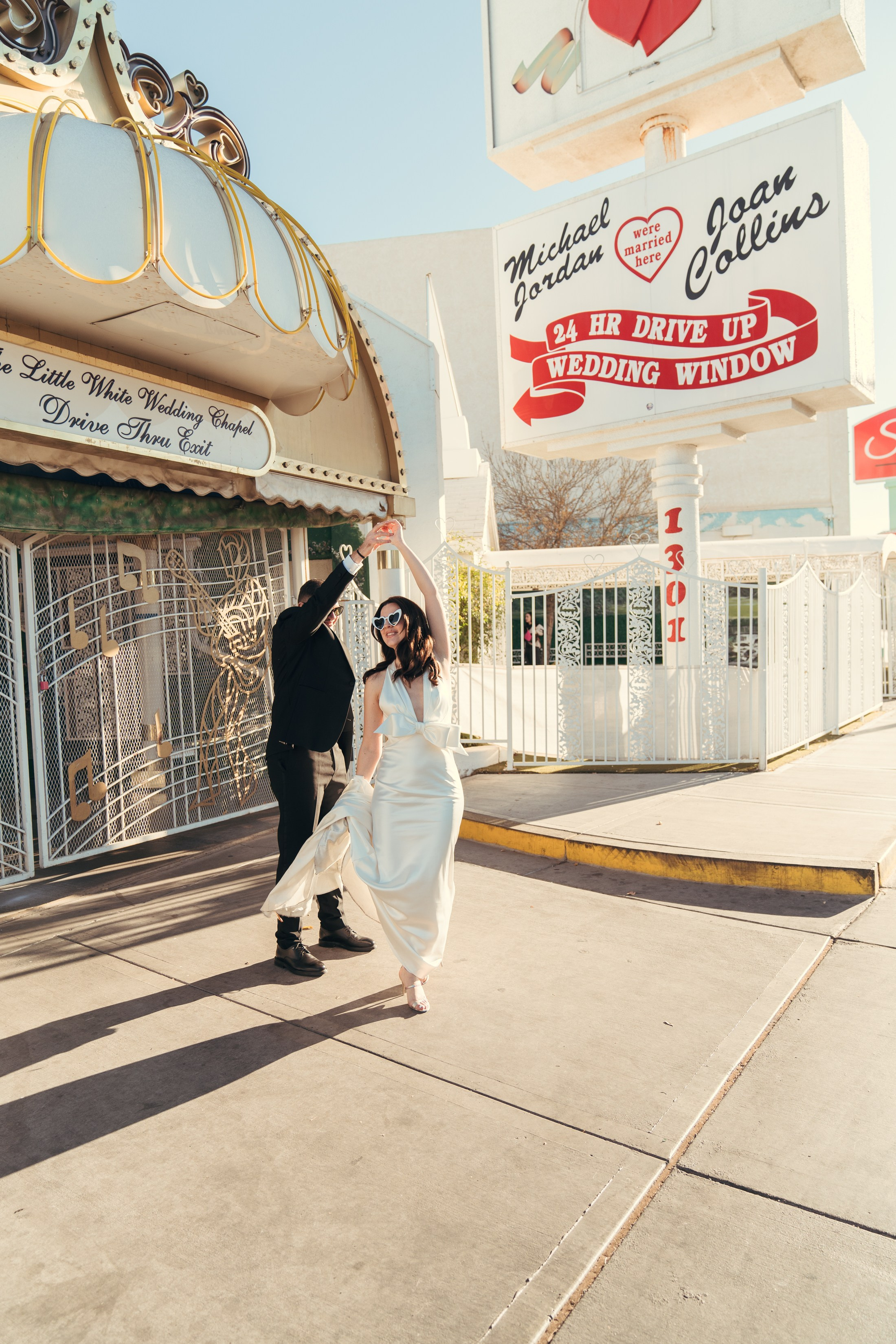 Zenaida&Eros. Wedding & elopement photographer Viktoriya Kravtsov. Las Vegas