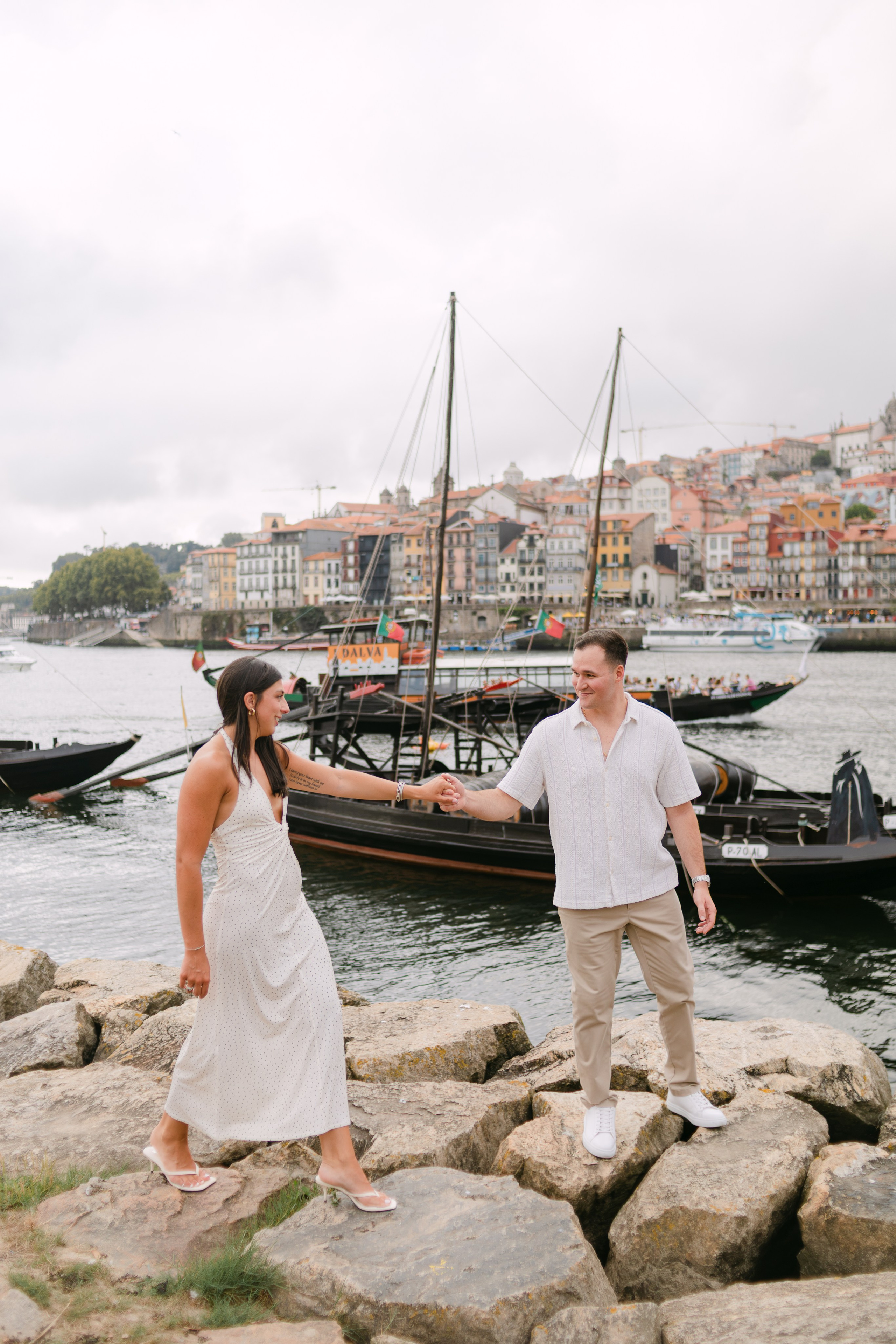 Wedding Proposal in Porto. Fotógrafo de casamentos e destination wedding no Porto, Portugal — Davi Valente | Lisboa, Douro, Roma e Lago de Como