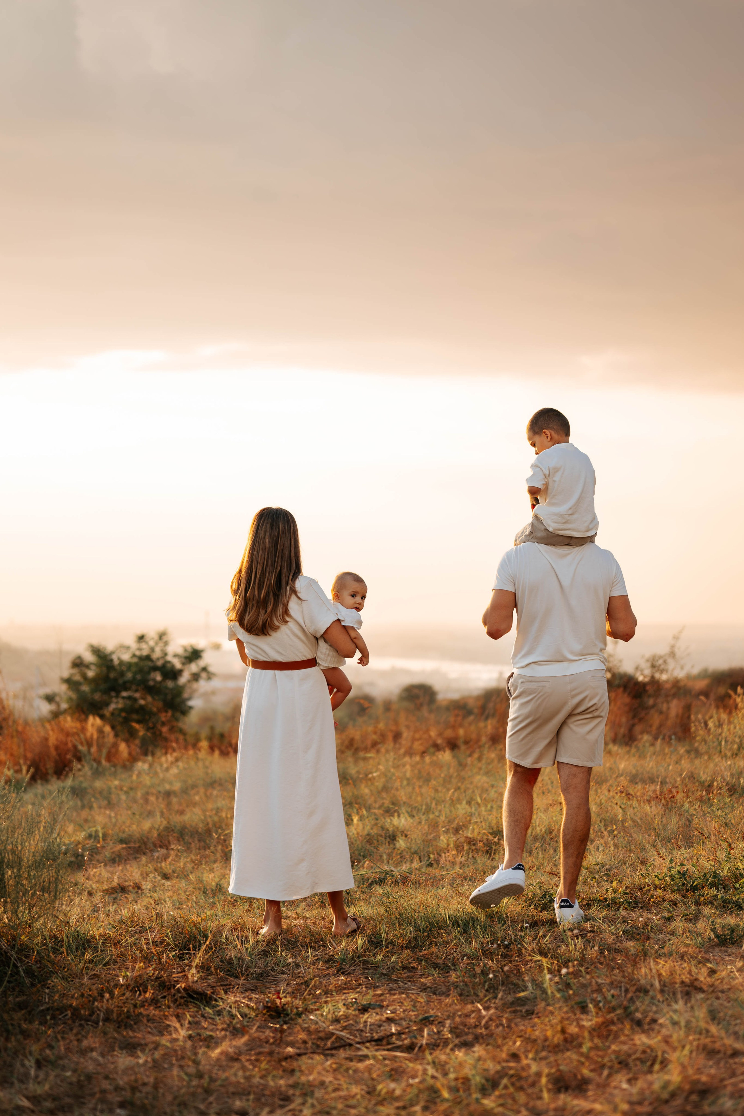 Bojana, Marko, Luka i Anika - porodično fotografisanje. Dečiji i porodični fotograf