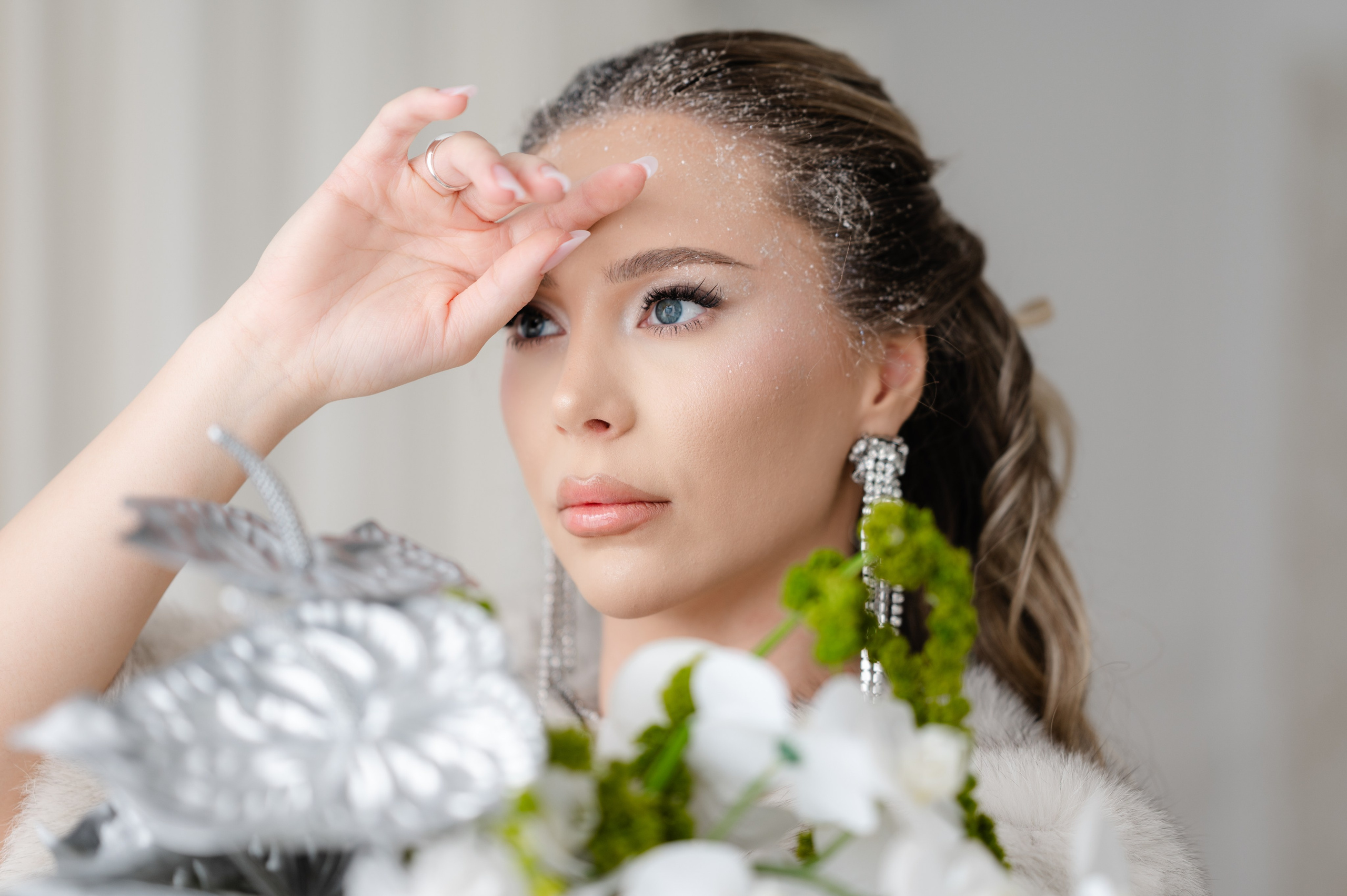 Bride with a concept silver Chrome. Alexandra Hanu Photographer