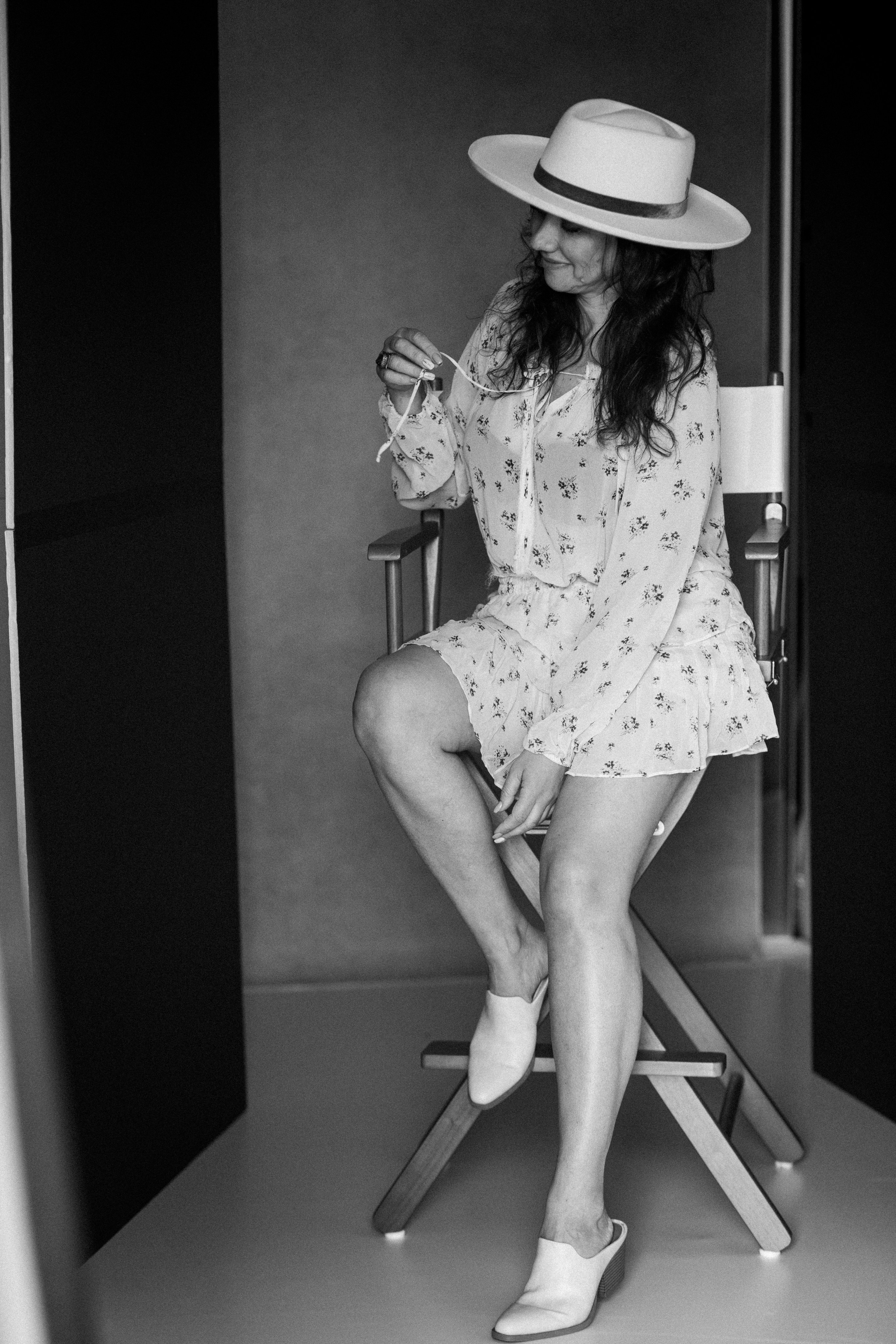 K. Rawnoir- Portrait photography by Daria Paliy.Timeless black&white portraits of women in NYC area