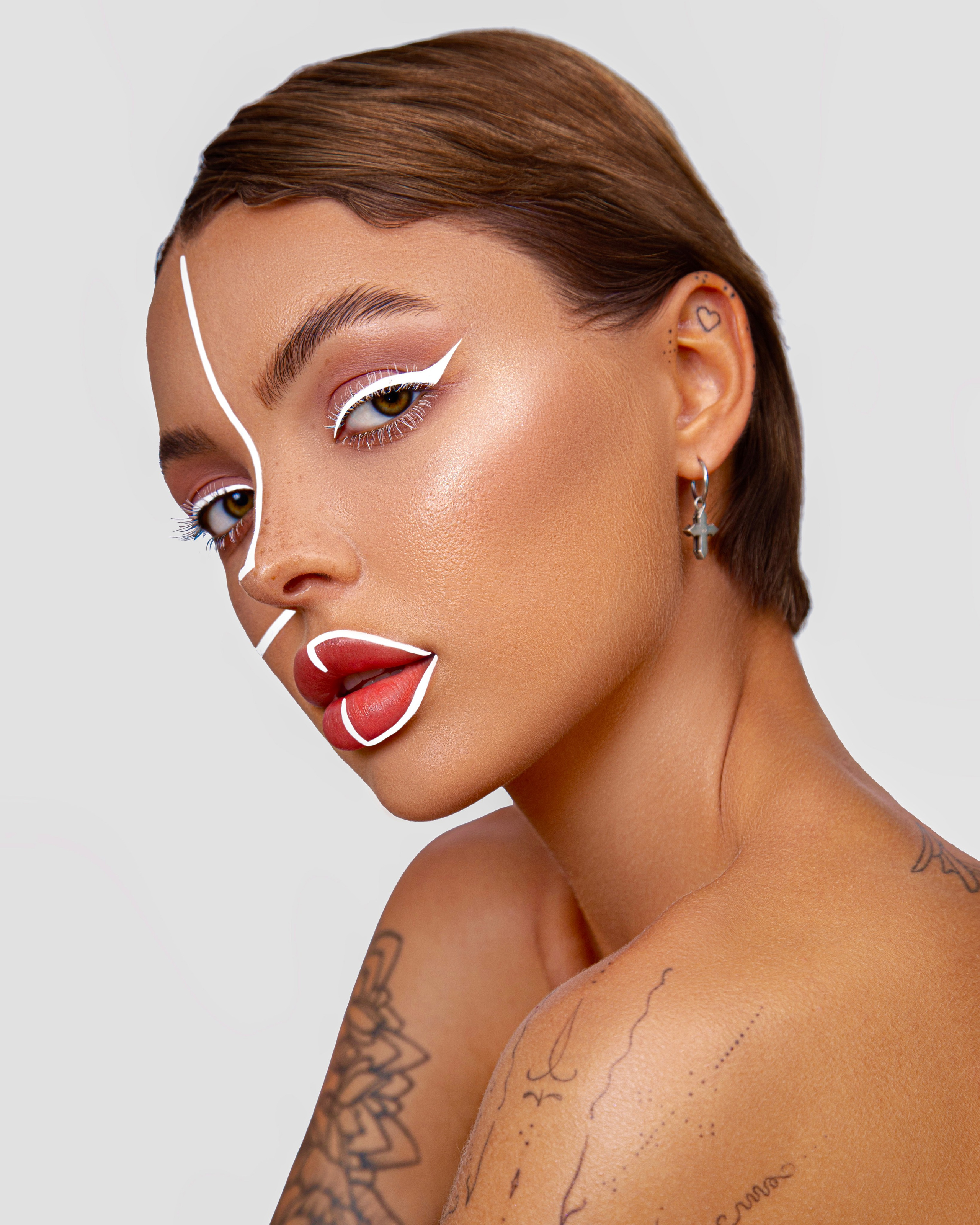 Портфолио. Аяна Крапивкина — профессиональная ретушь и AI-визуал