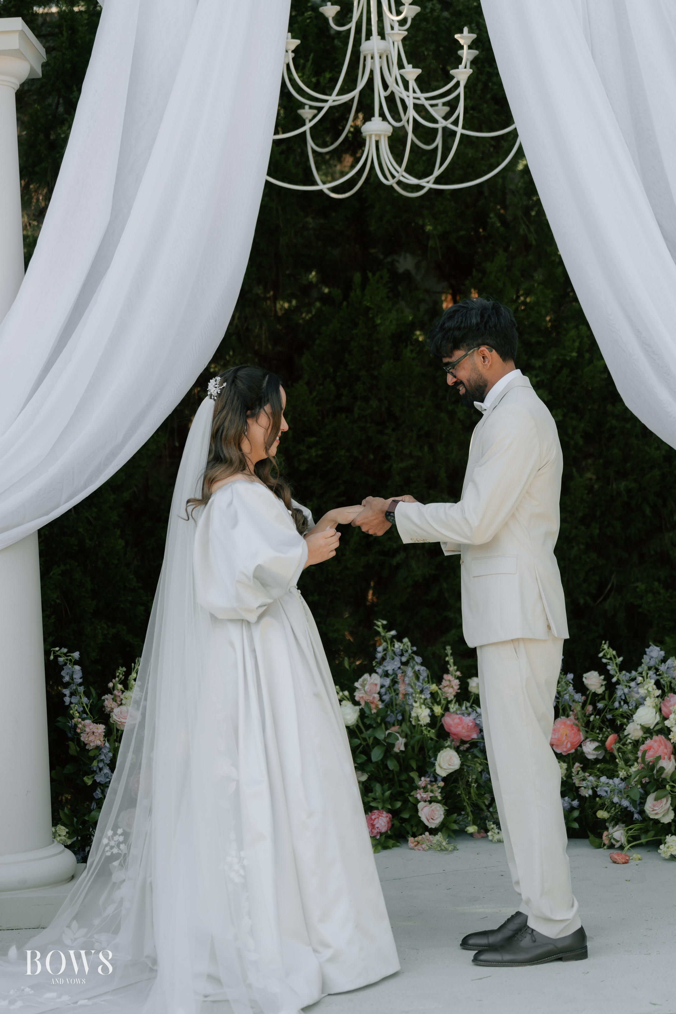 ARAVIND & MARISSA. WEDDING PHOTO COLOR GRADING