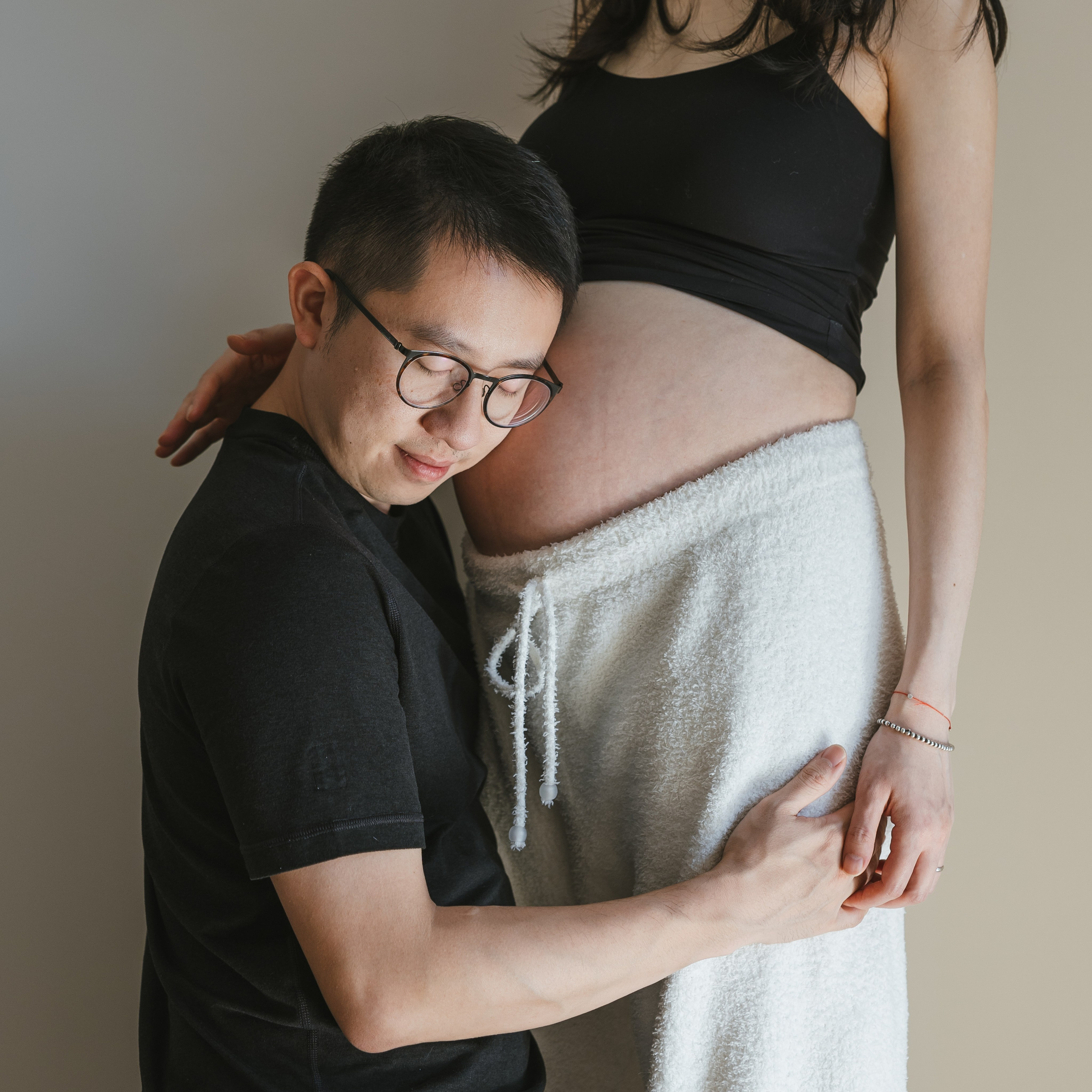 Candid photos of couple’s daily life. Shanghai Family Photographer Dora