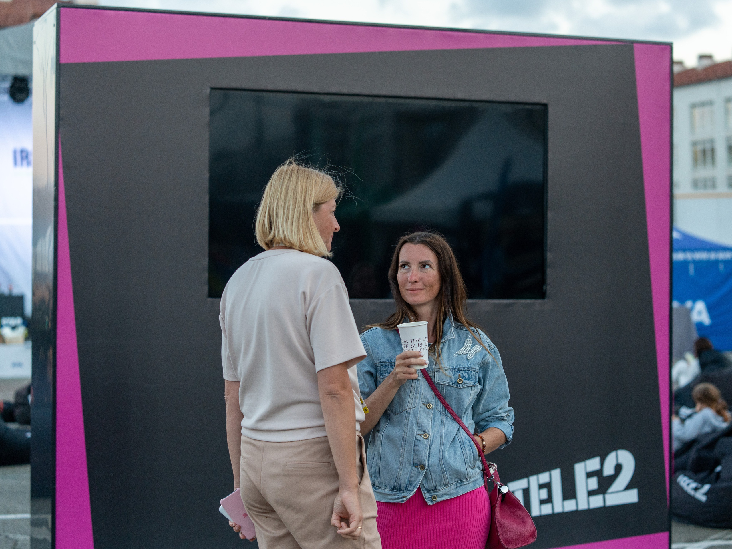 Фотоотчет партнерской интеграции для компании TELE2 на фестивале Ironstar. Репортажный фотограф в Красной Поляне и Сочи Павлюченко Екатерина