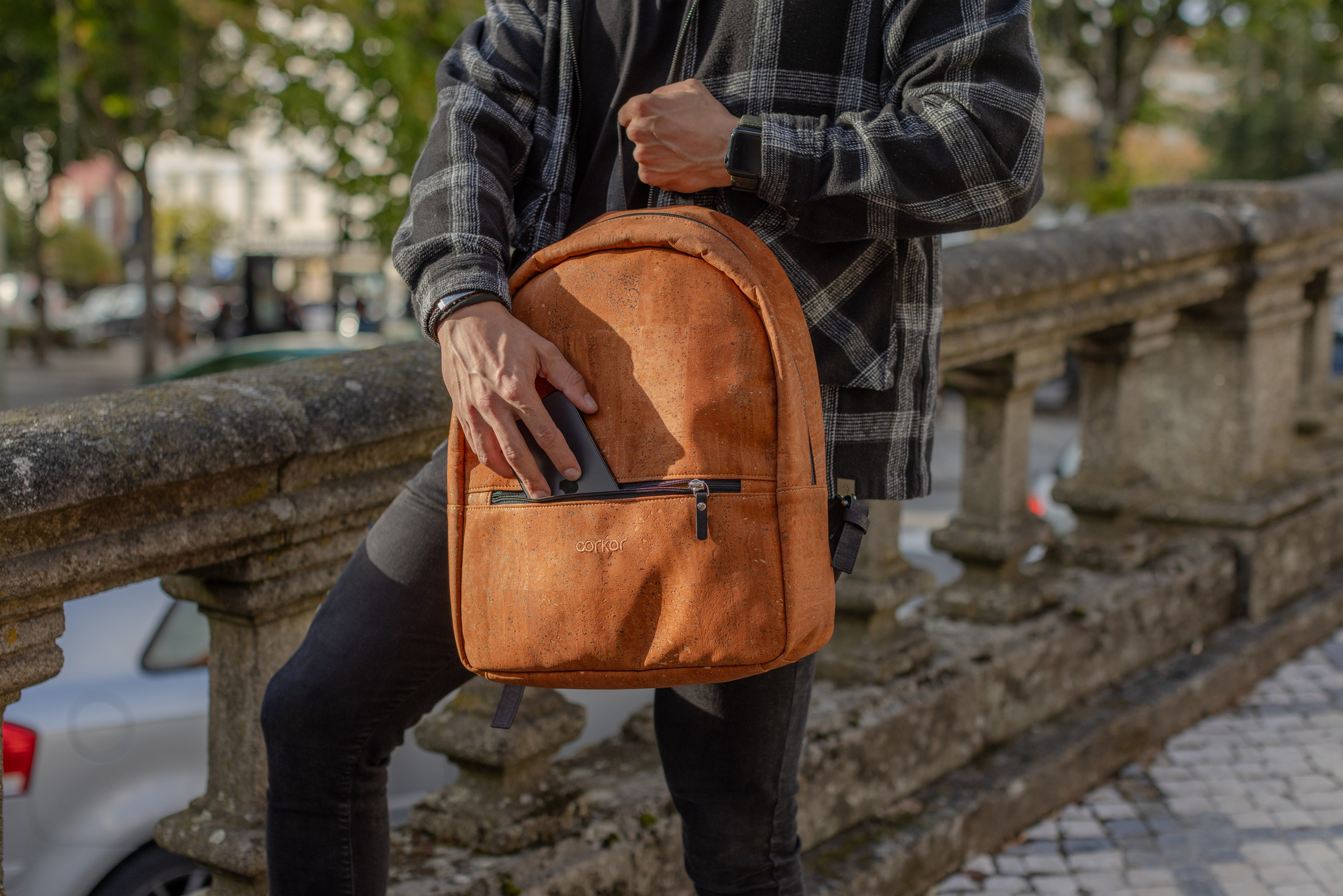 CORKOR. ESTUDIO DOZE