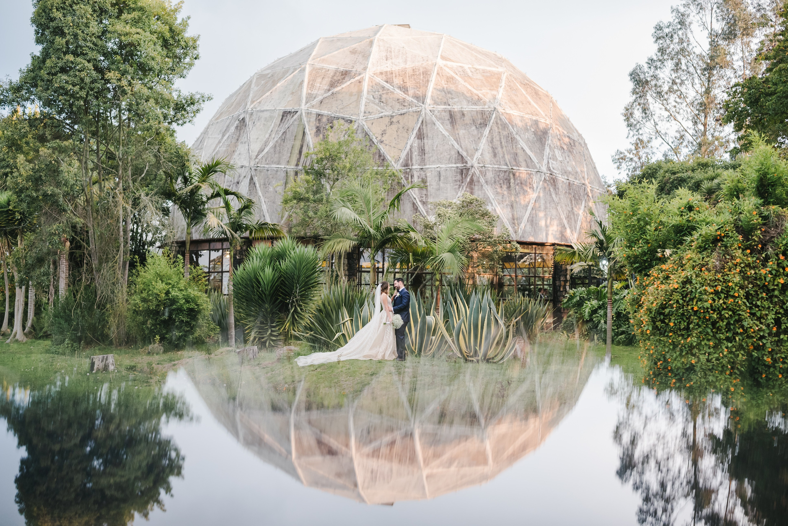 Fotografía y video de bodas en Hacienda pozo chico - Bogotá - Colombia. Rafael Melo Weddings