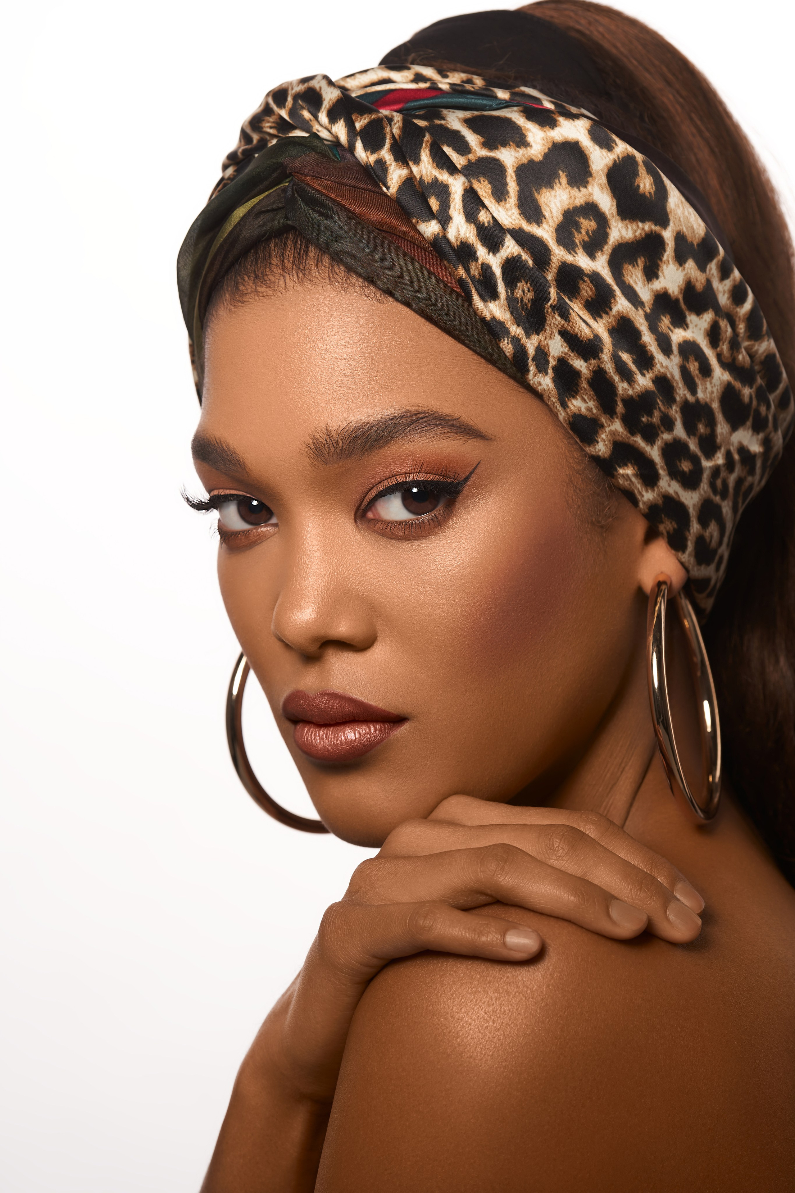 Fashion & Portrait. Anna, Fotografin aus Wien, Österreich. Ich fotografiere in folgenden Genres: Babybauch-, Familien-, Mode- und Weihnachtsfotografie