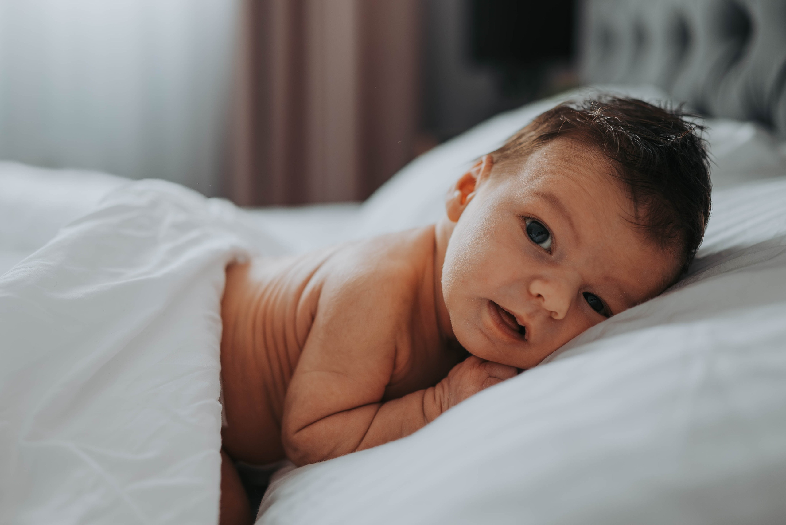 Vuk - fotografisanje bebe kod kuće. Dečiji i porodični fotograf