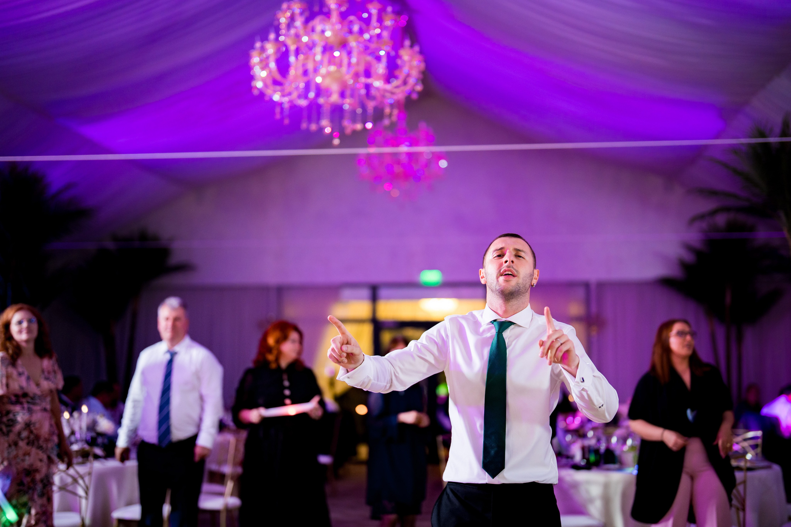 PARTY. Gabriel Florea — Fotograf nuntă București