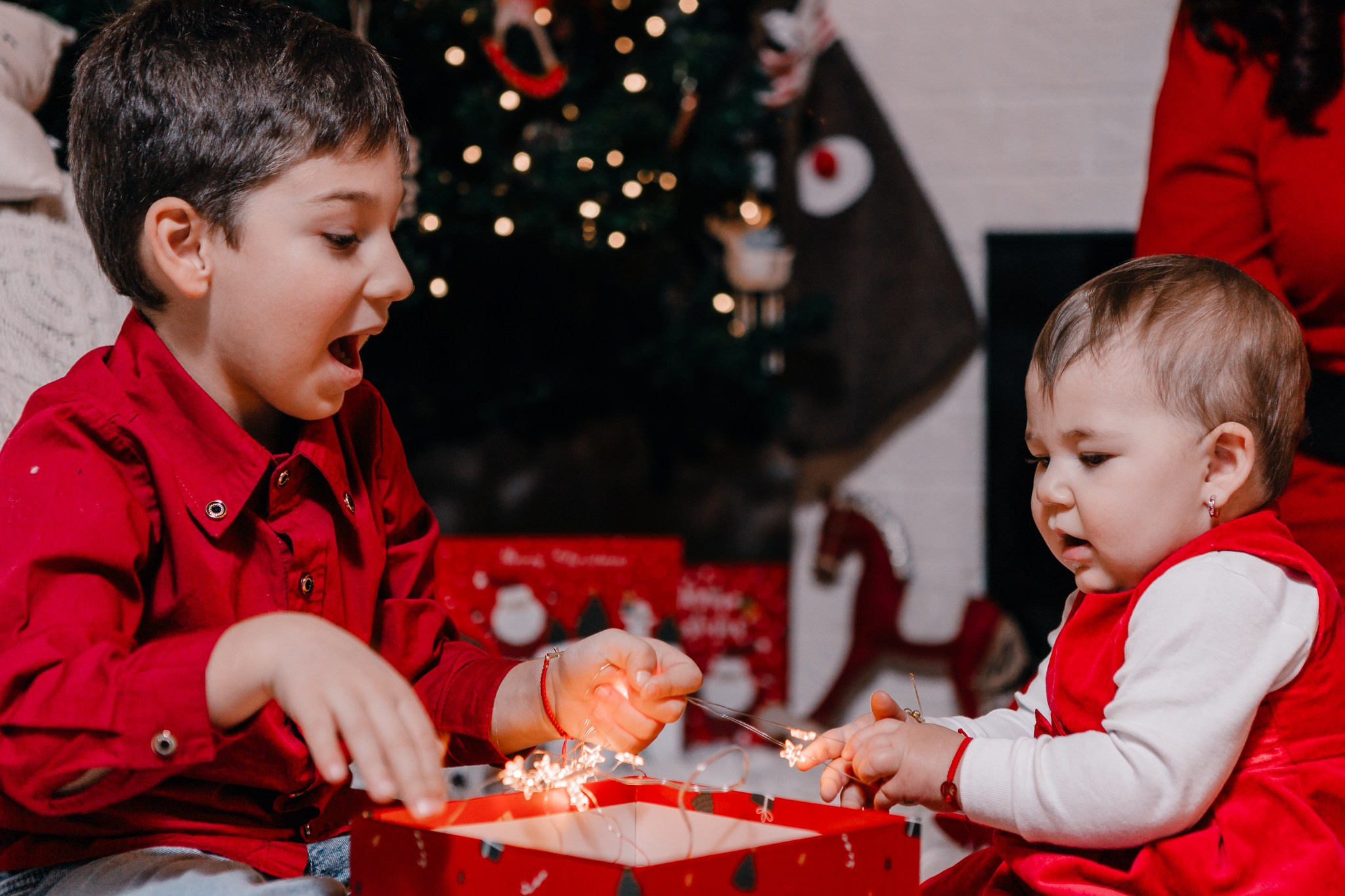 Happy. FotoACTIV.ro - Imaginea ta contează
