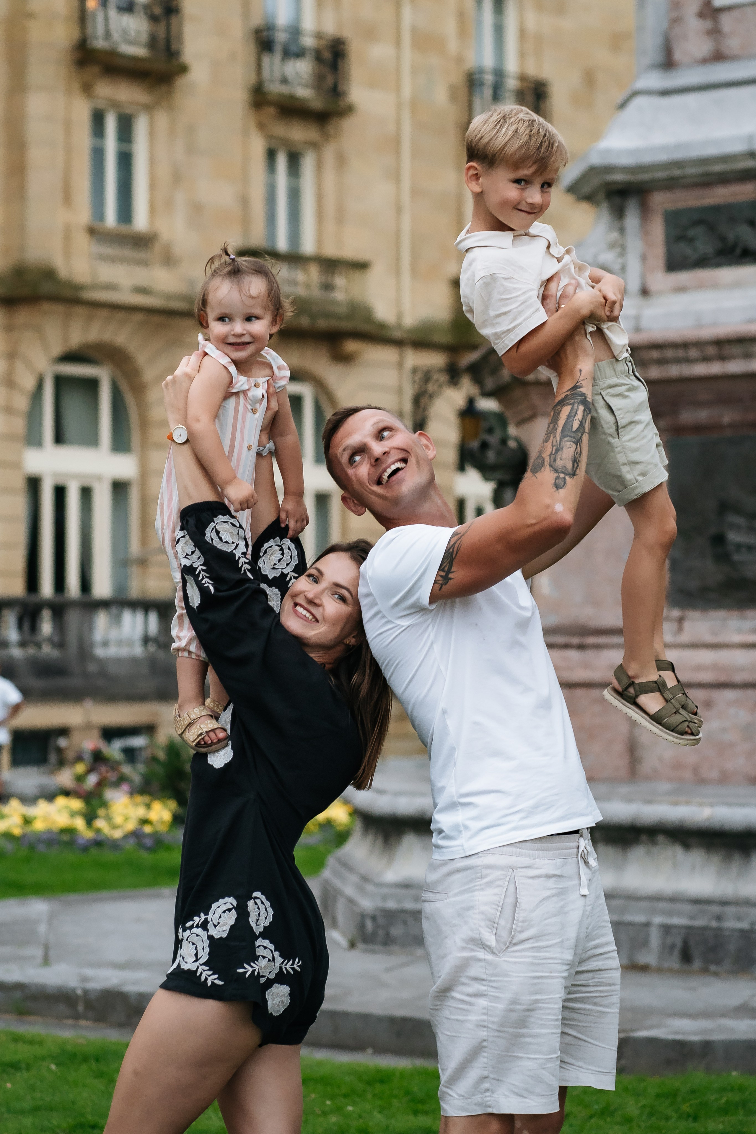Family. Holigood foto y video reportaje de bodas en San Sebastián y Europa