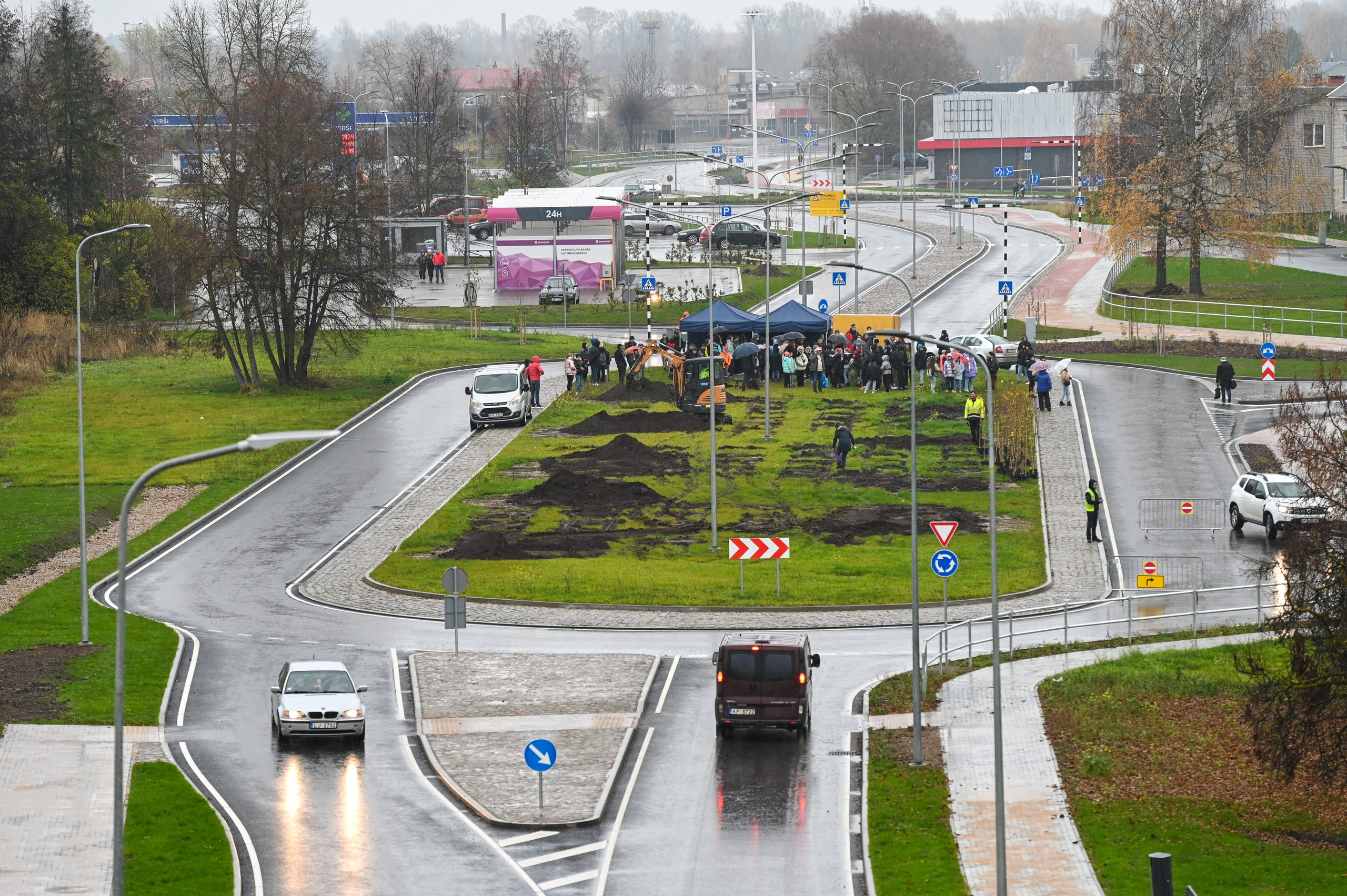 Koku stādīšana Rēzekne stacijas iela. Ritvars Pujats Emotion Photographer