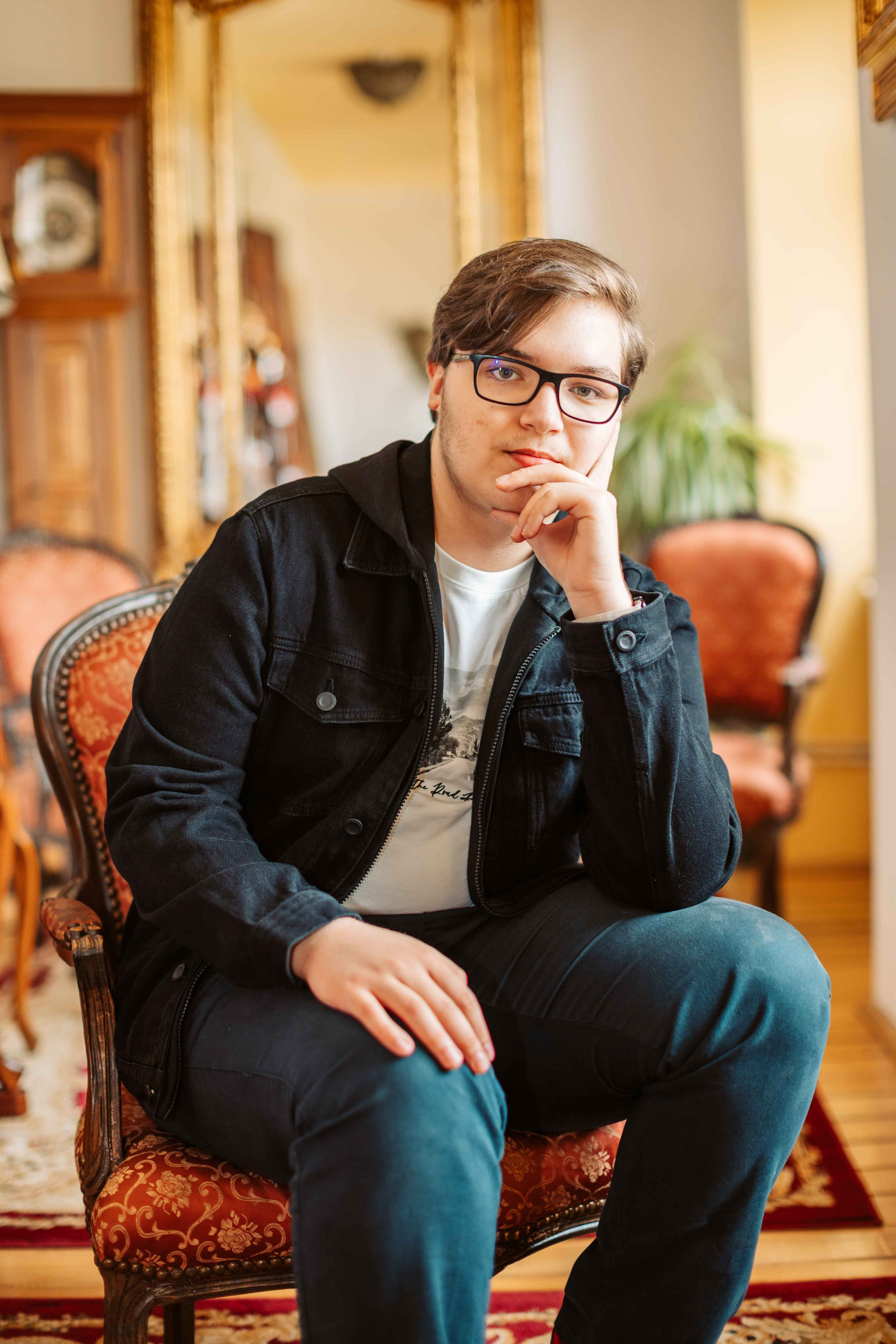 8B — Omega. Contrast Studio