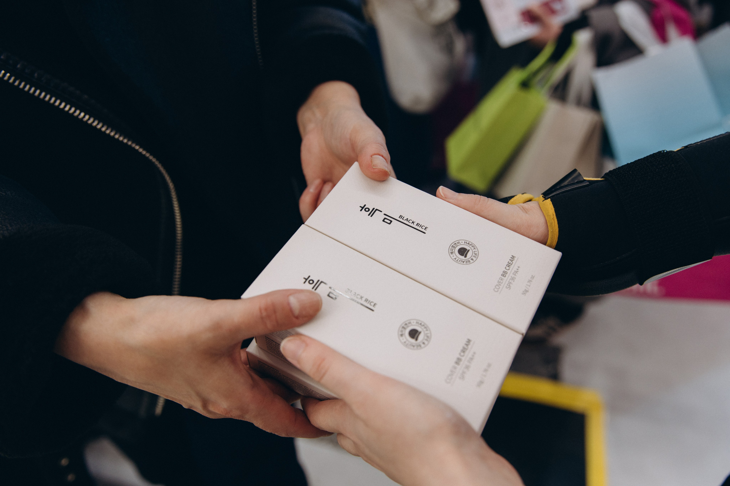 Seoul beauty expo 2025 (Black Rice). Portrait photographer in South Korea Olga Lian