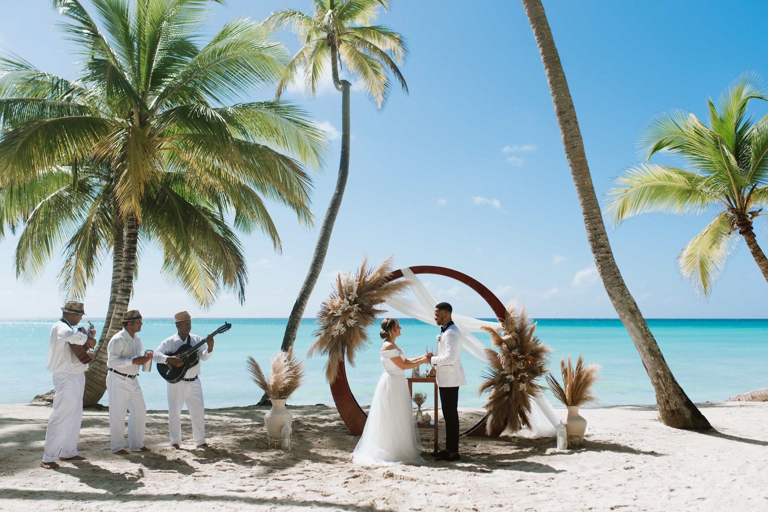 Elopment Professional wedding services and luxury expirience photography by EVGENIAPHOTO in Tampa, FL 