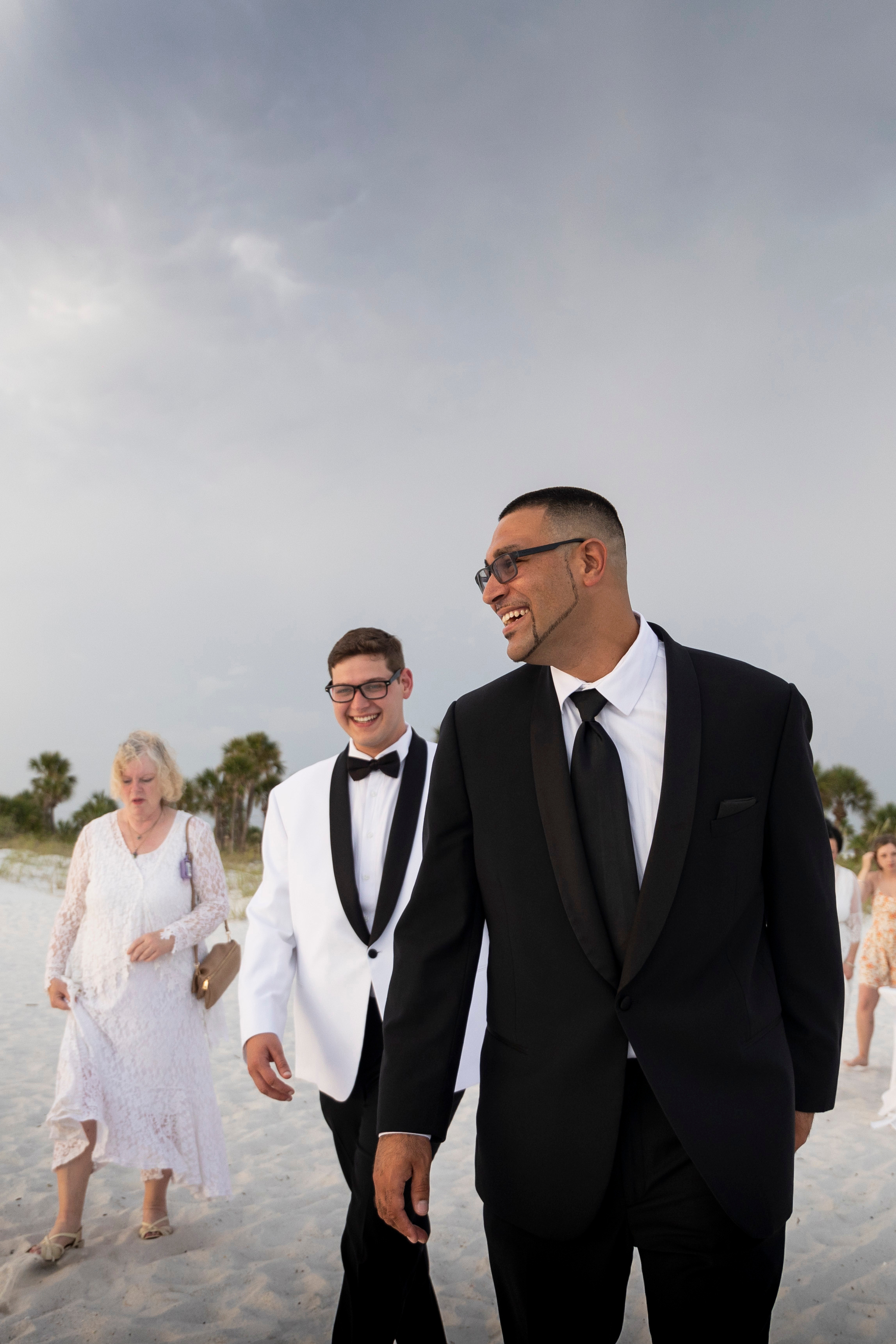 ELOPEMENTS. Wedding Photography & Videography contenting in Tennessee and Florida