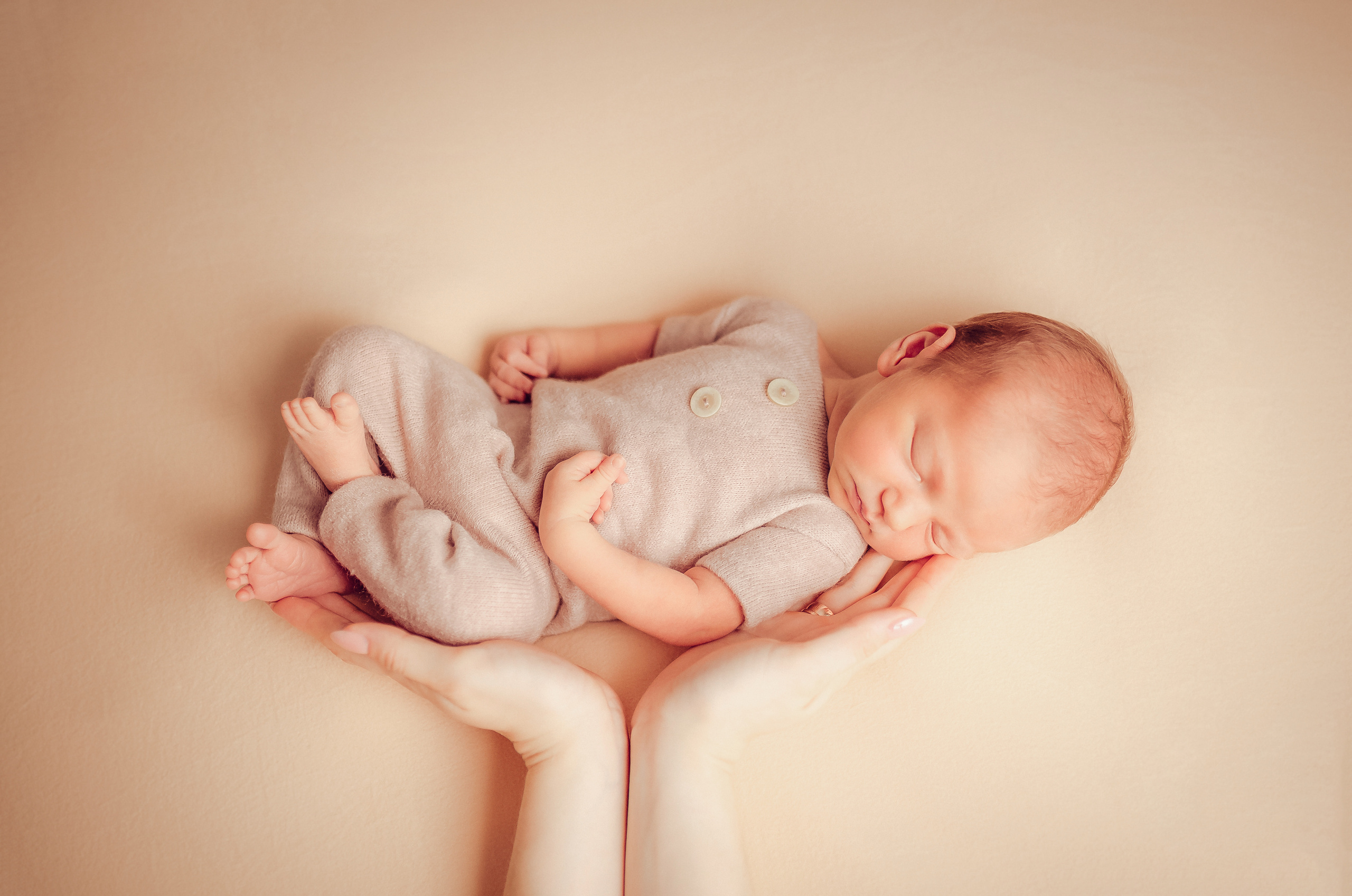 Neugeborene. Neugeborenen, Kinder, Familie Fotografin Oberhausen NRW Marina Lykov