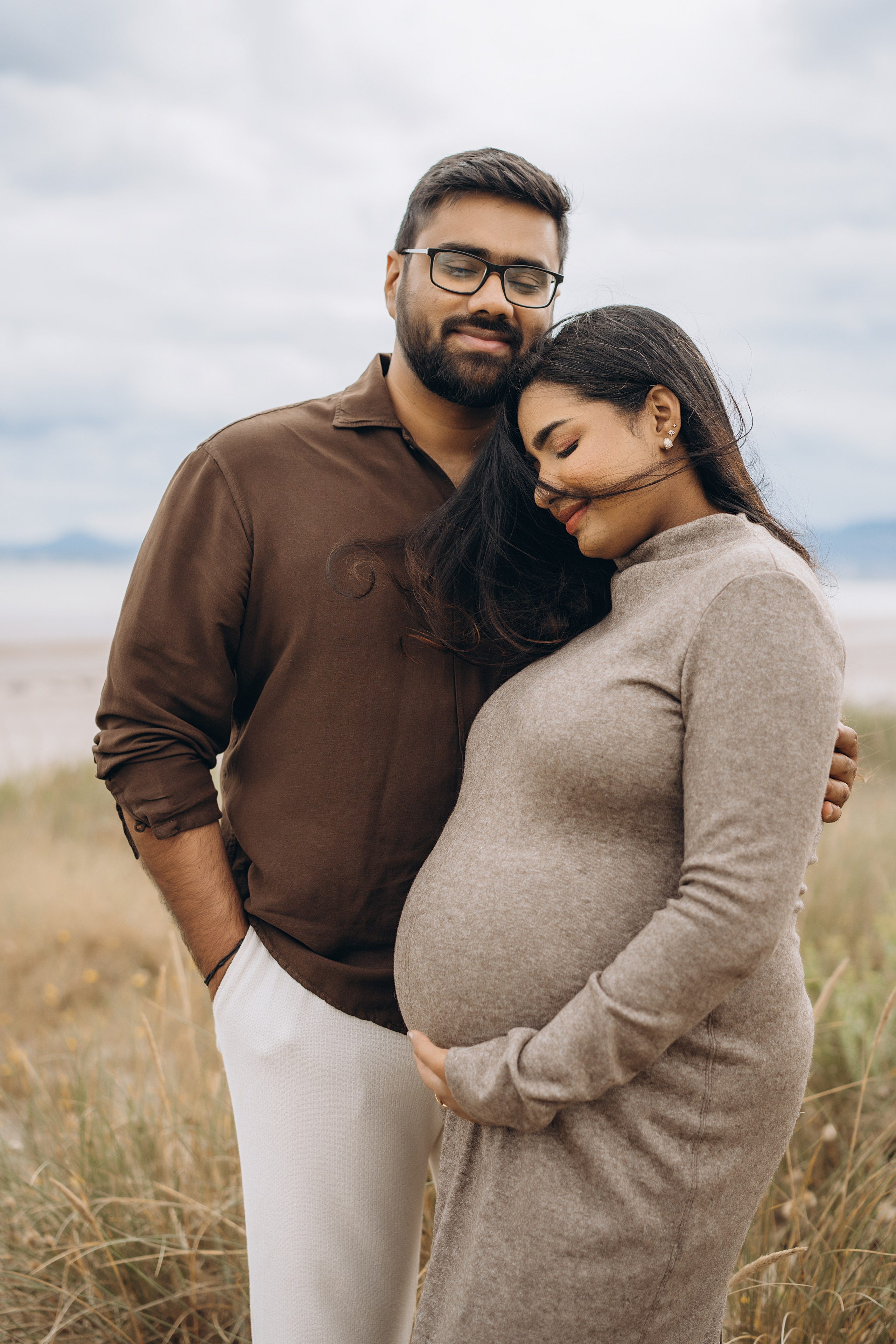 Meera: Bull island. Maternity/Love story/Wedding photographer