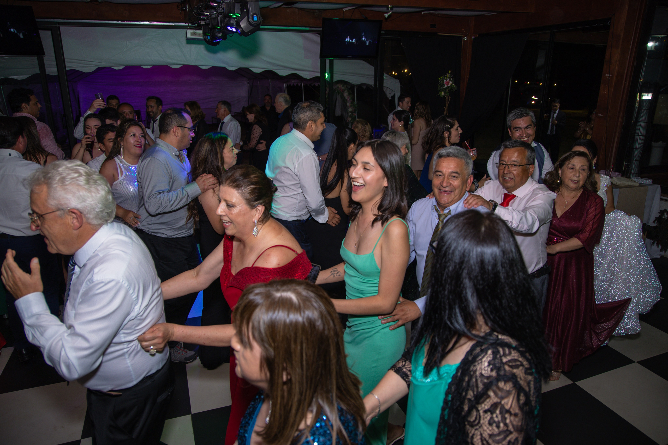 Katherin y Daniel. Dinka & Emilio - El arte de preservar lo que no se repite